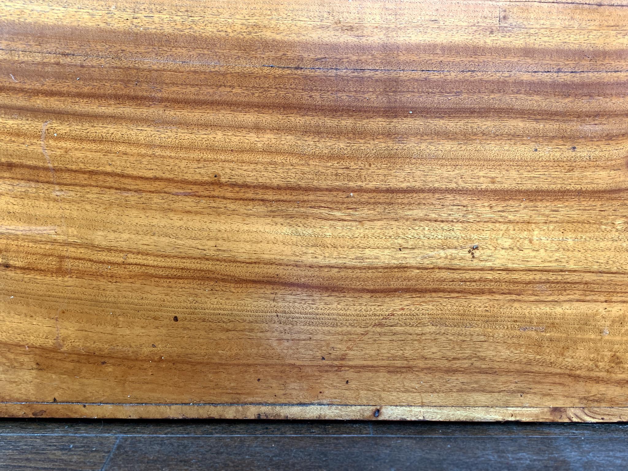 Coffre de campagne en bois de tilleul relié en laiton du 19ème siècle en vente 11