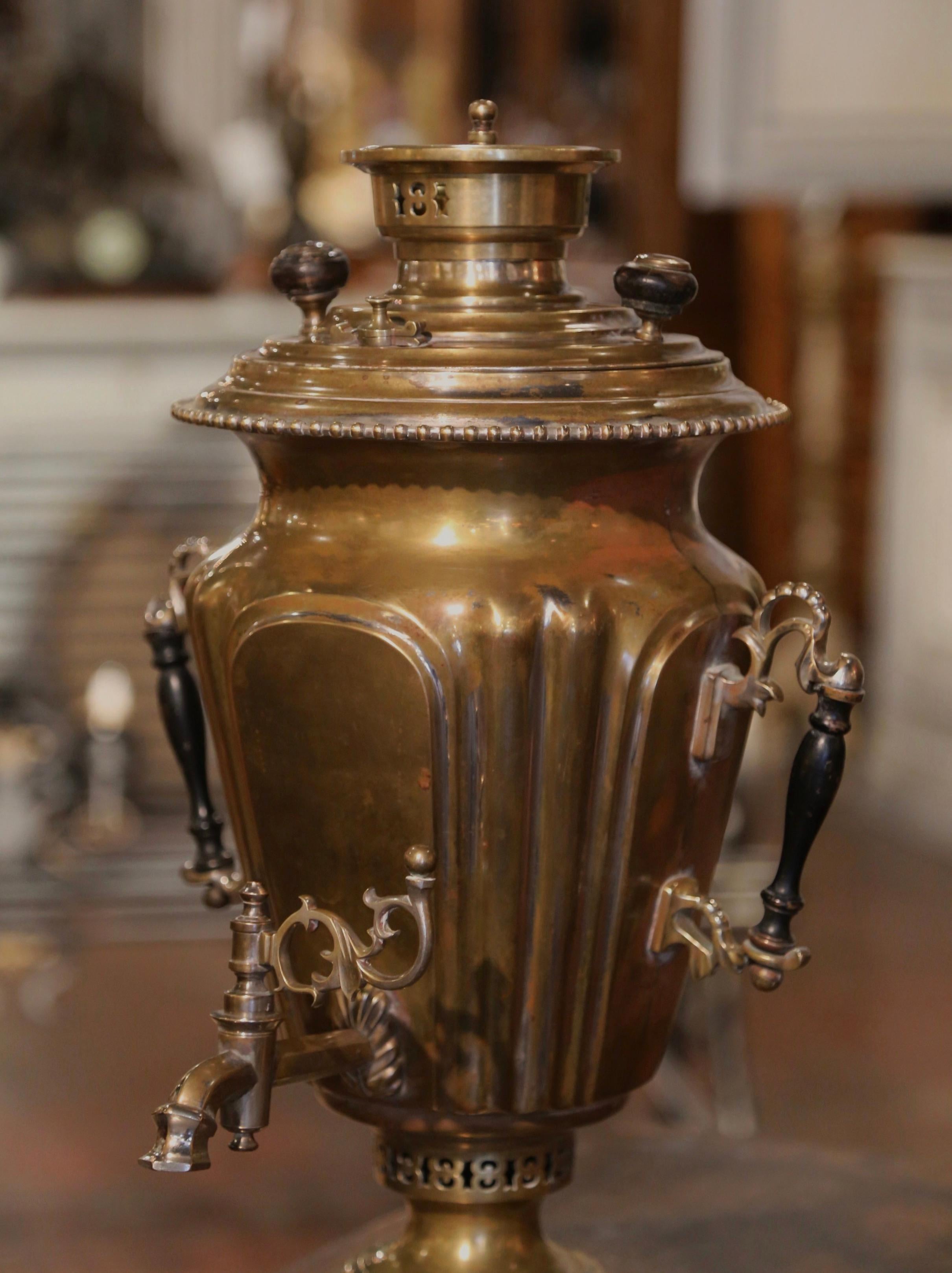 Hand-Crafted 19th Century Brass Coal Heated Russian Samovar For Sale