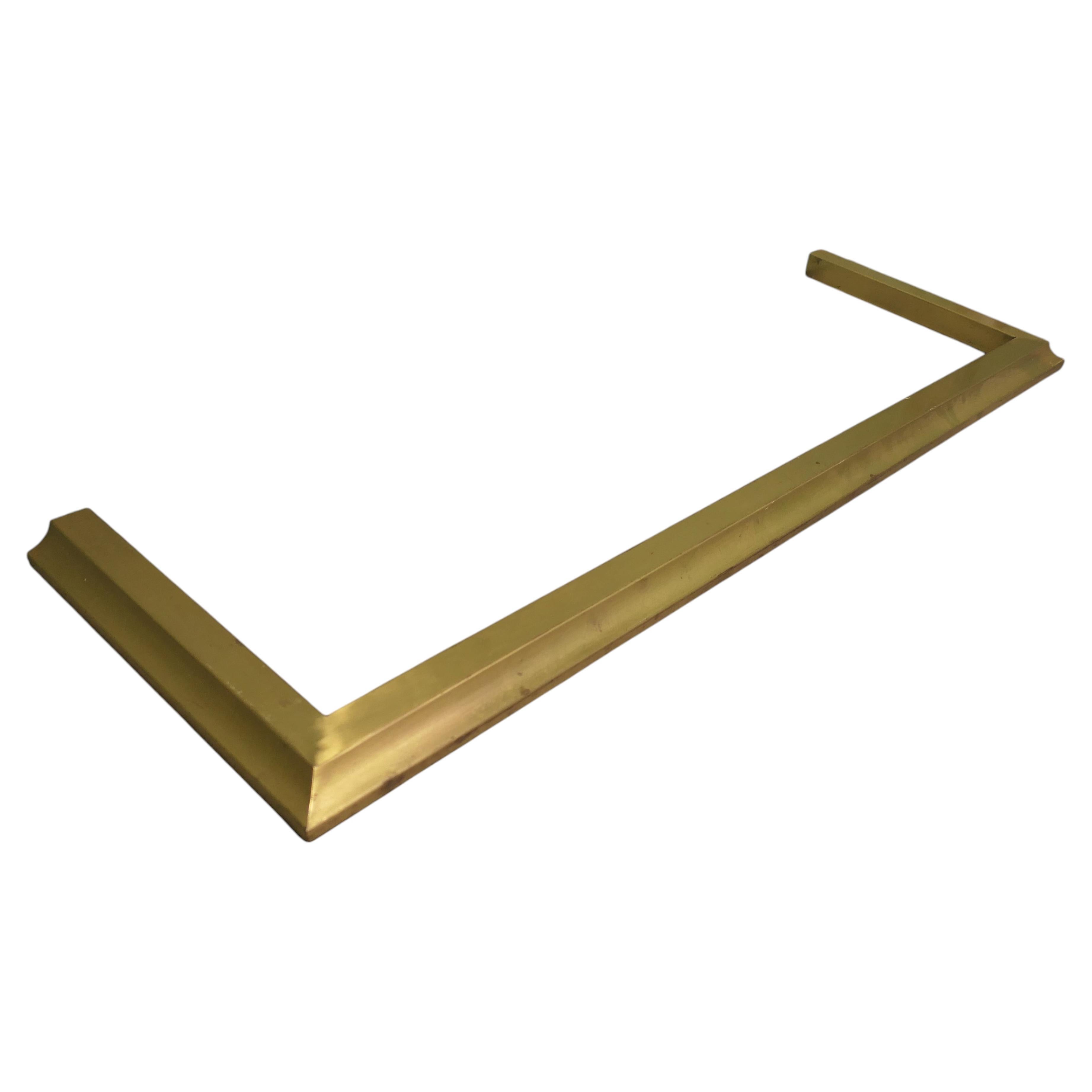 19th Century Brass Fender This is an elegant Brass fender