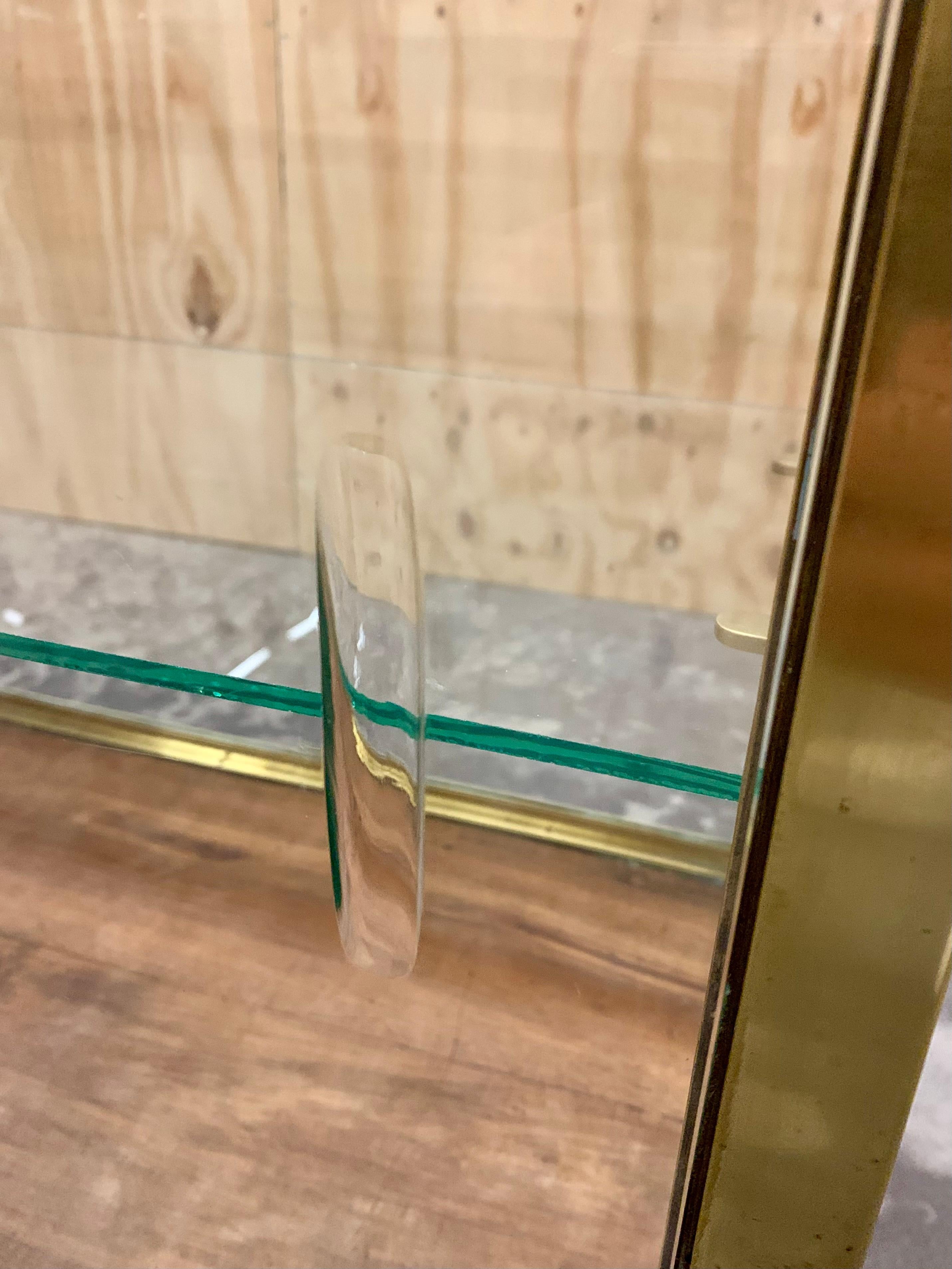 Comptoir en verre en laiton du 19e siècle en vente 4