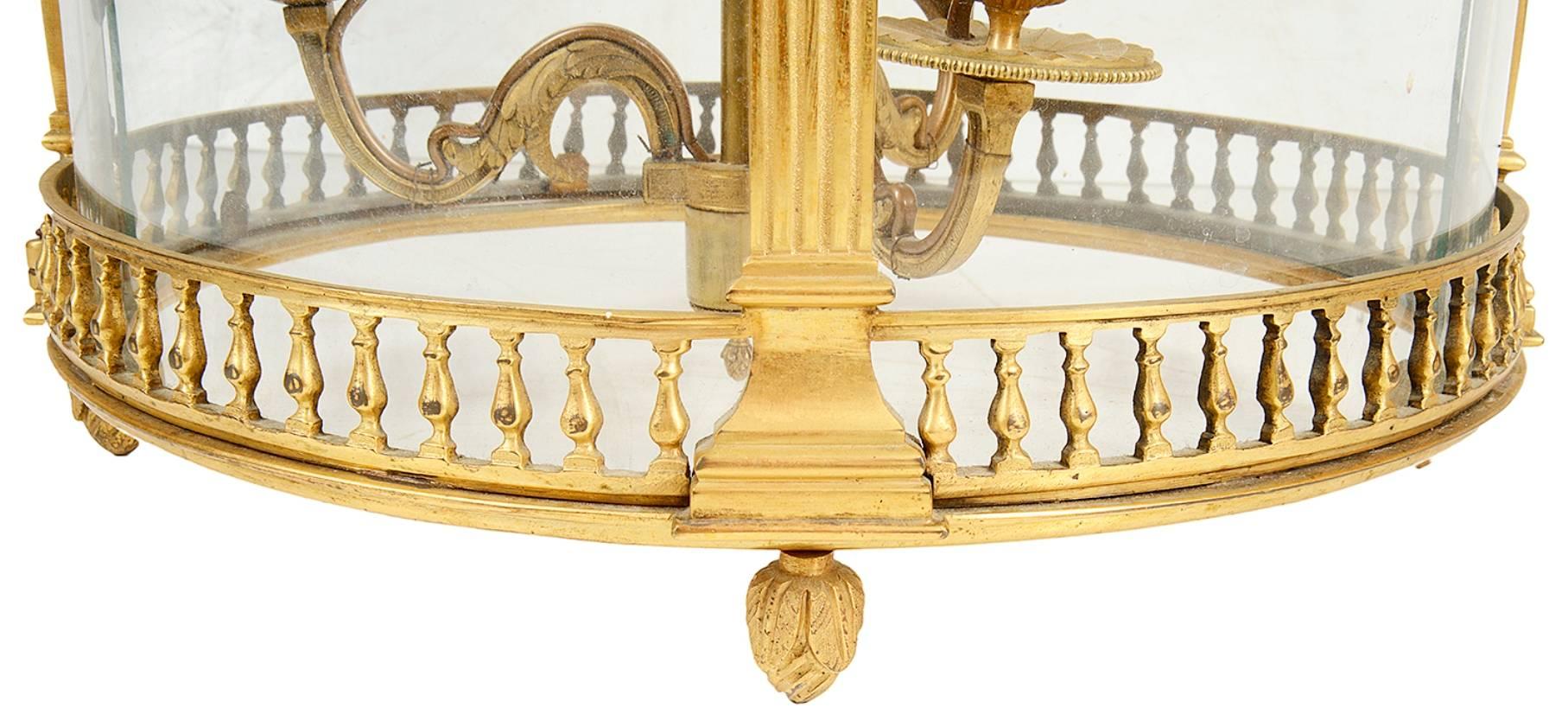 Français Lanterne de salle en laiton du XIXe siècle en vente
