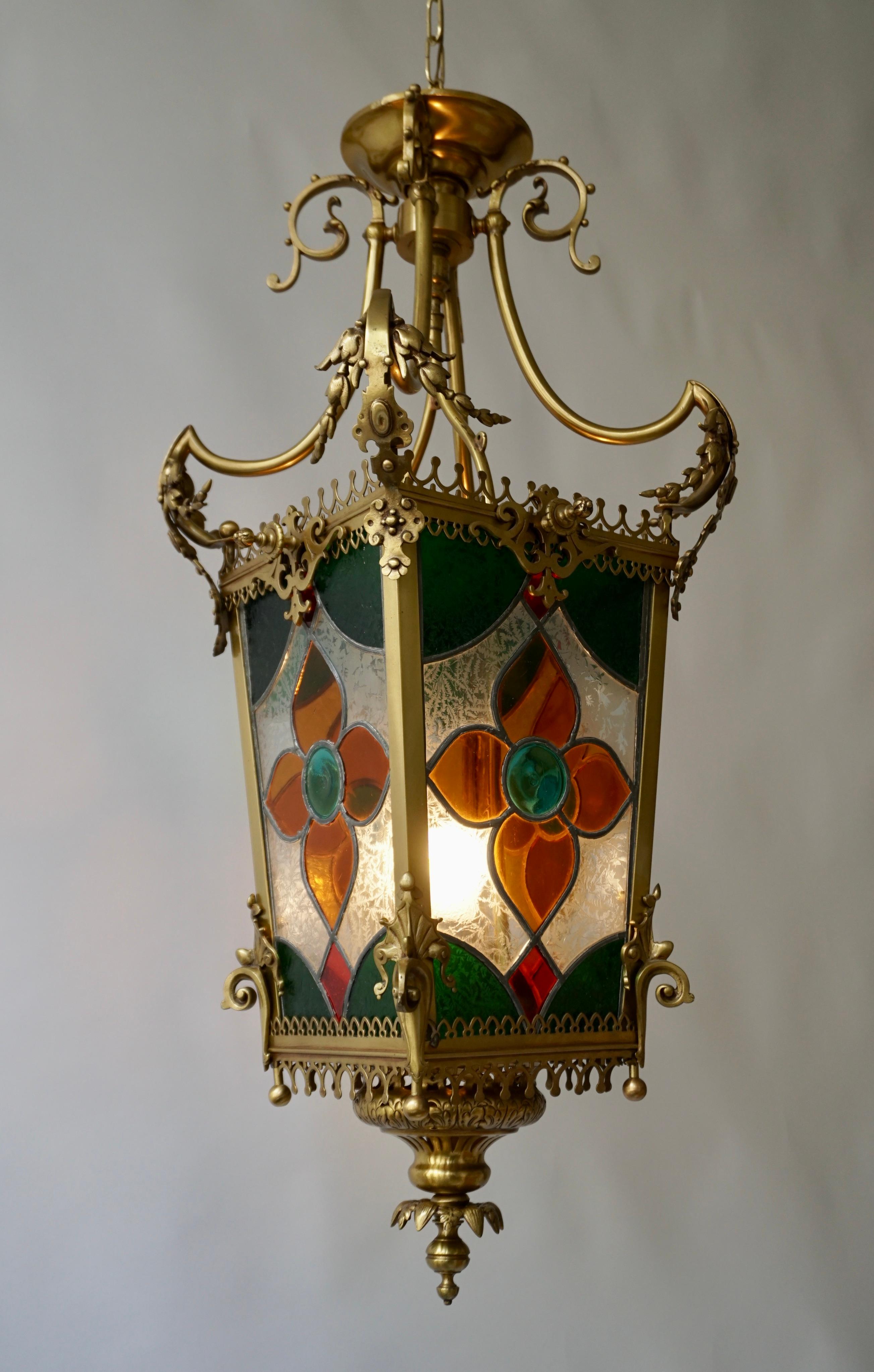 Hallenlaterne aus Messing des 19. Jahrhunderts mit original gebeiztem Glas im Angebot 2