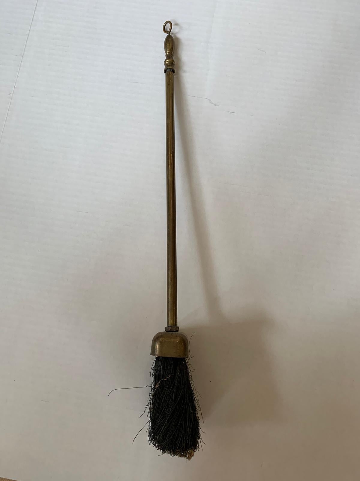 19th Century Brass & Horse Hair Fireplace Broom For Sale 2
