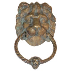 heurtoir de porte à tête de lion en laiton du 19ème siècle