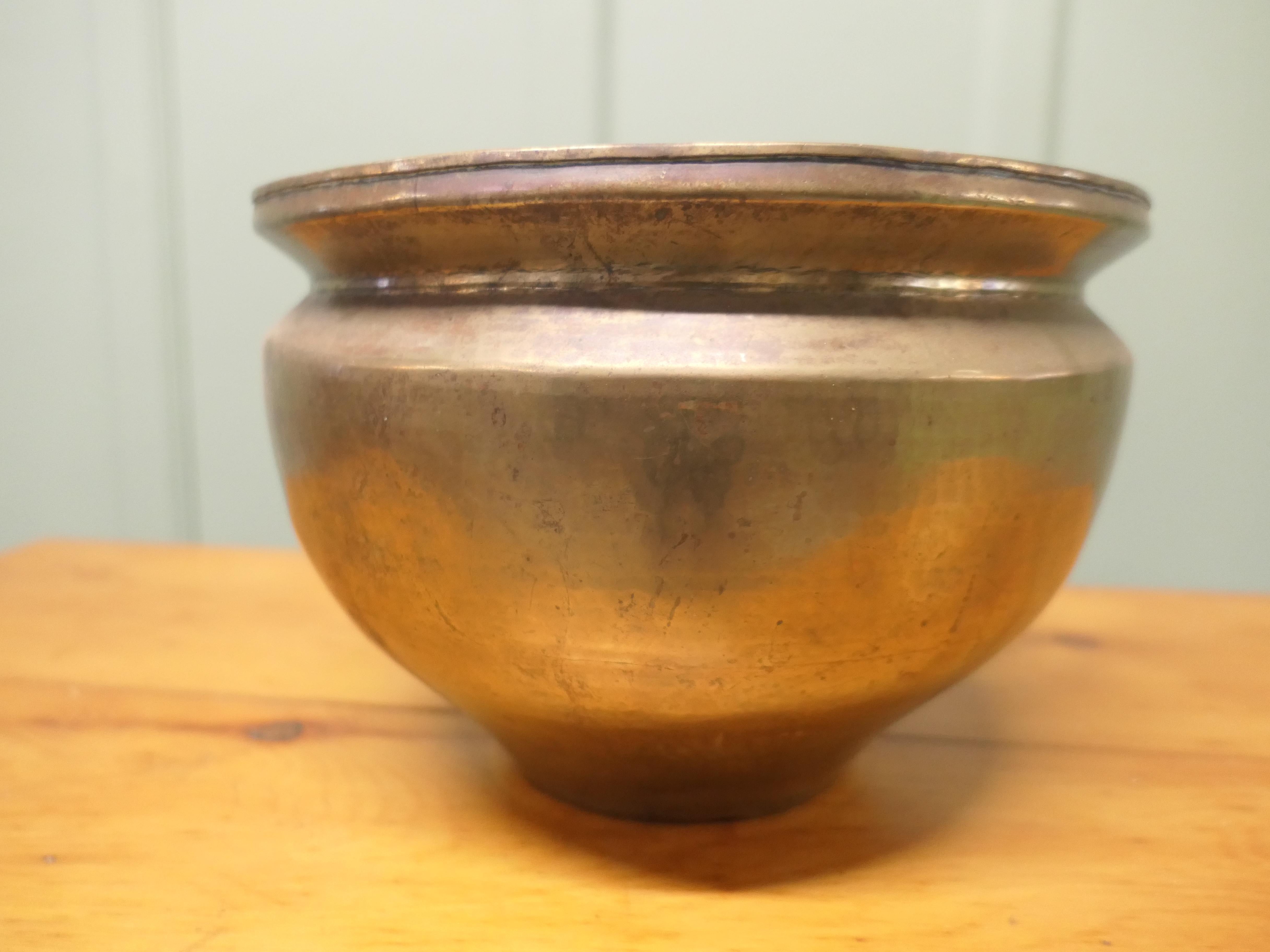 19th Century Brass Planter This is a good quality hand made Brass planter For Sale 1