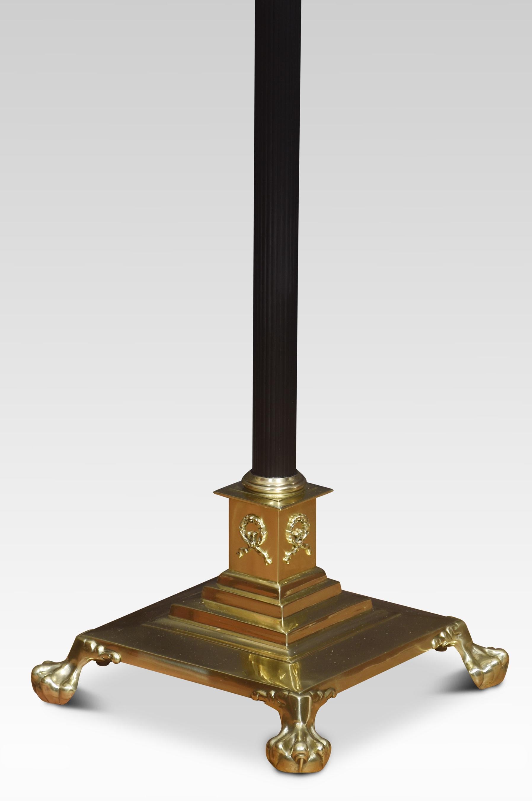 19th Century brass standard lamp For Sale 1