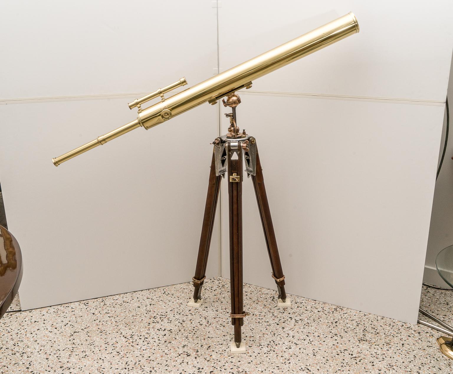 19th century telescope in polished brass by Broadhurst Clarkson London England acquired from a Palm Beach estate. A smaller Broadhurst telescope is in the collection of the Smithsonian National History Museum, Washington DC.. Broadhurst & Clarkson,