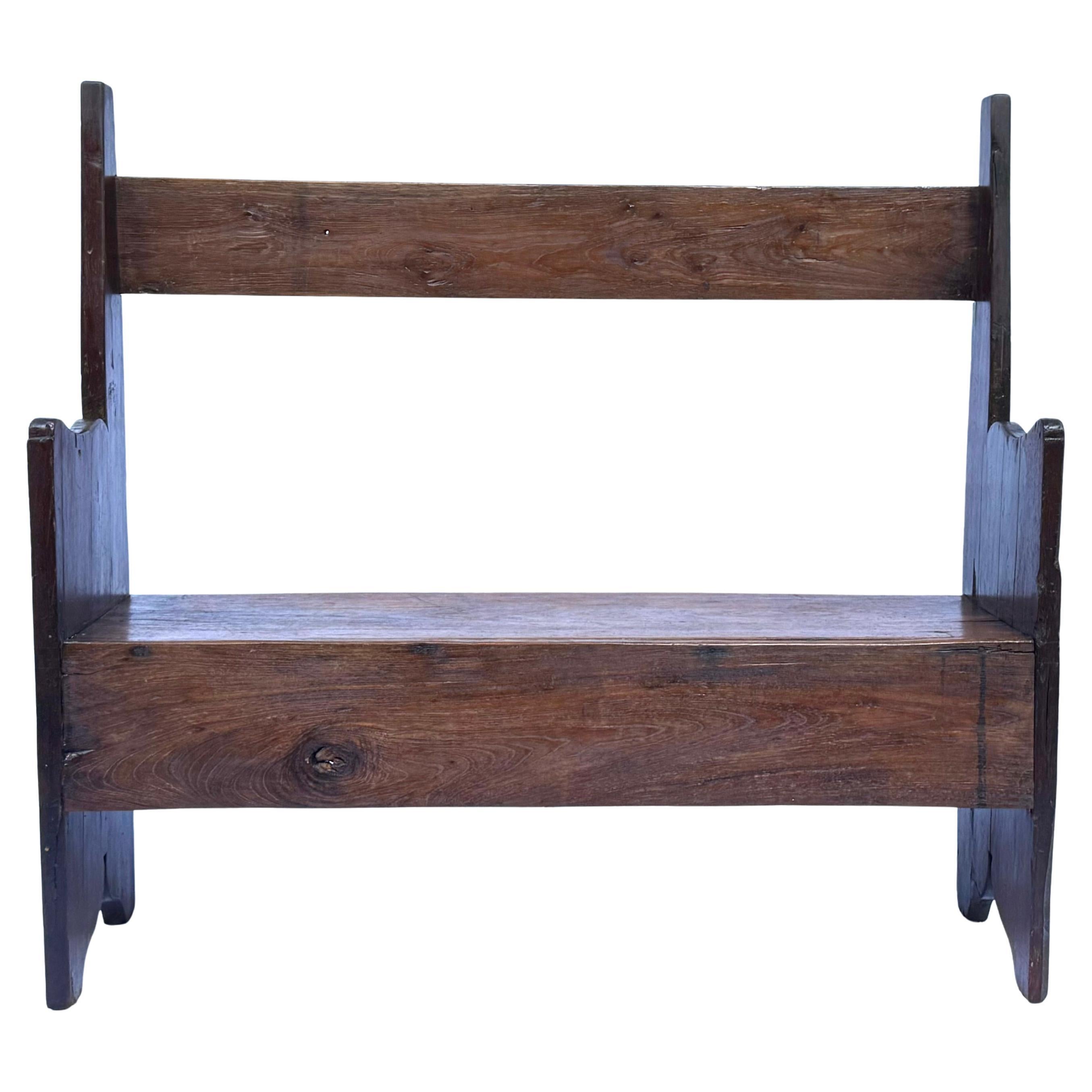 Banco Colonial Brasileño del Siglo XIX en Vinhático y Sucupira - Minas Gerais en venta 9