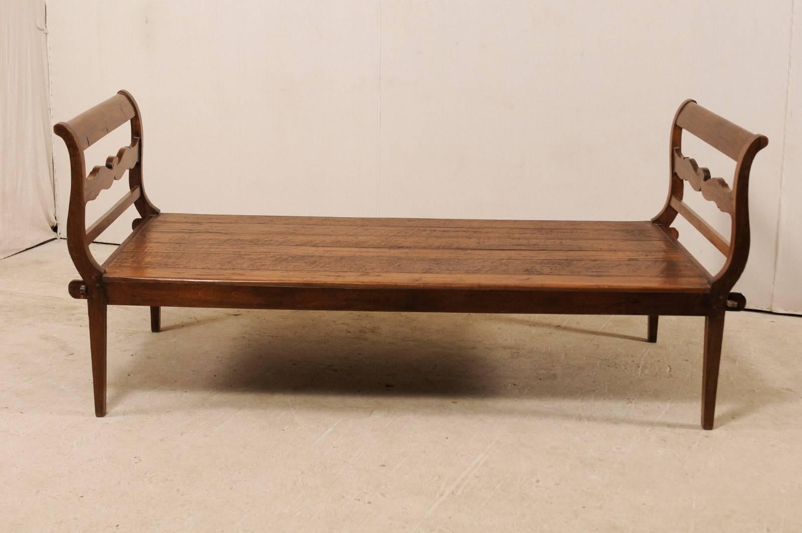 backless daybed bench