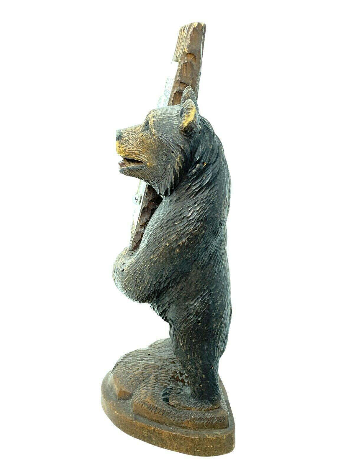 Hand-Carved 19th Century Brienz Black Forest Carved Bear with Thermometer, ca. 1890s For Sale