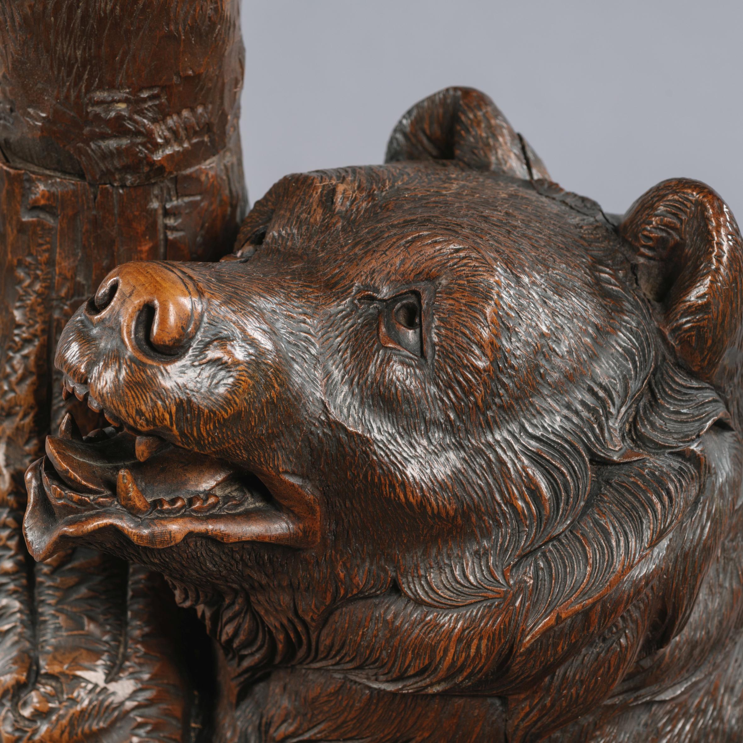 Stand pour ours du 19e siècle, sculpté à la main en Black Forest Bon état - En vente à Brighton, West Sussex