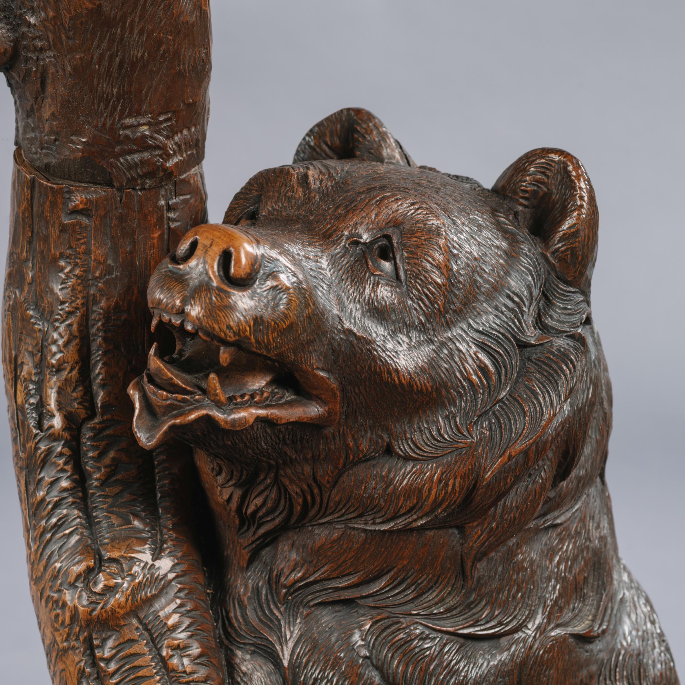 19th Century Brienz Black Forest Hand-Carved Bear Hall Stand In Good Condition For Sale In Brighton, West Sussex