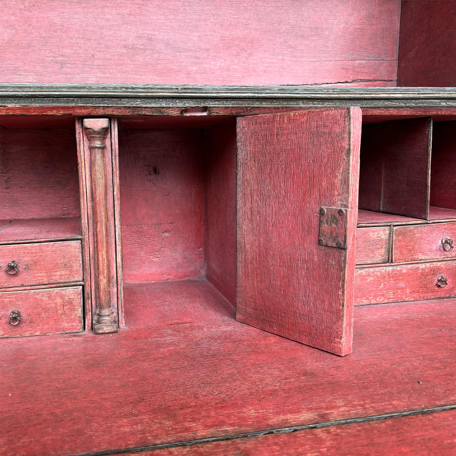 Antique British del 19° secolo, gabinetto da segretaria in pino a due parti in stile vittoriano in vendita 7