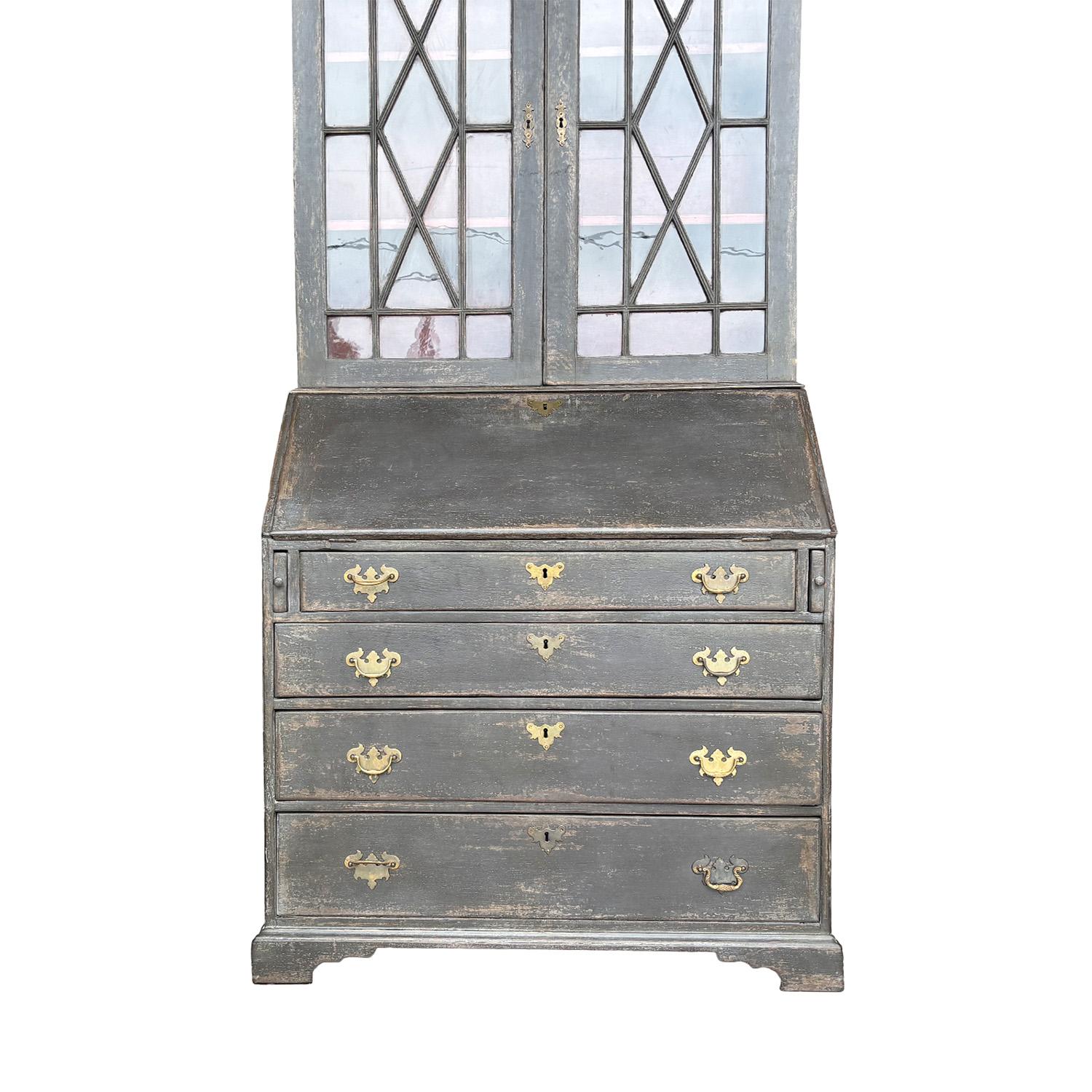 Ottone Antique British del 19° secolo, gabinetto da segretaria in pino a due parti in stile vittoriano in vendita