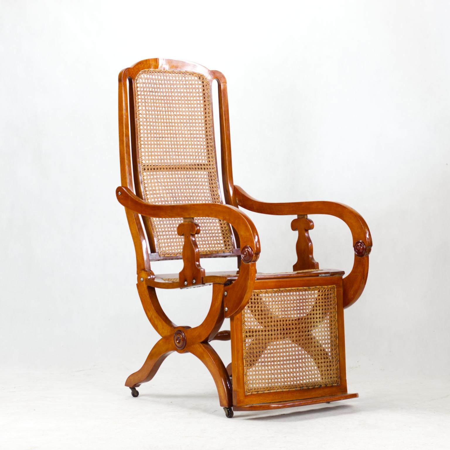 19th Century Biedermeier Reclining Cane Chair For Sale 6