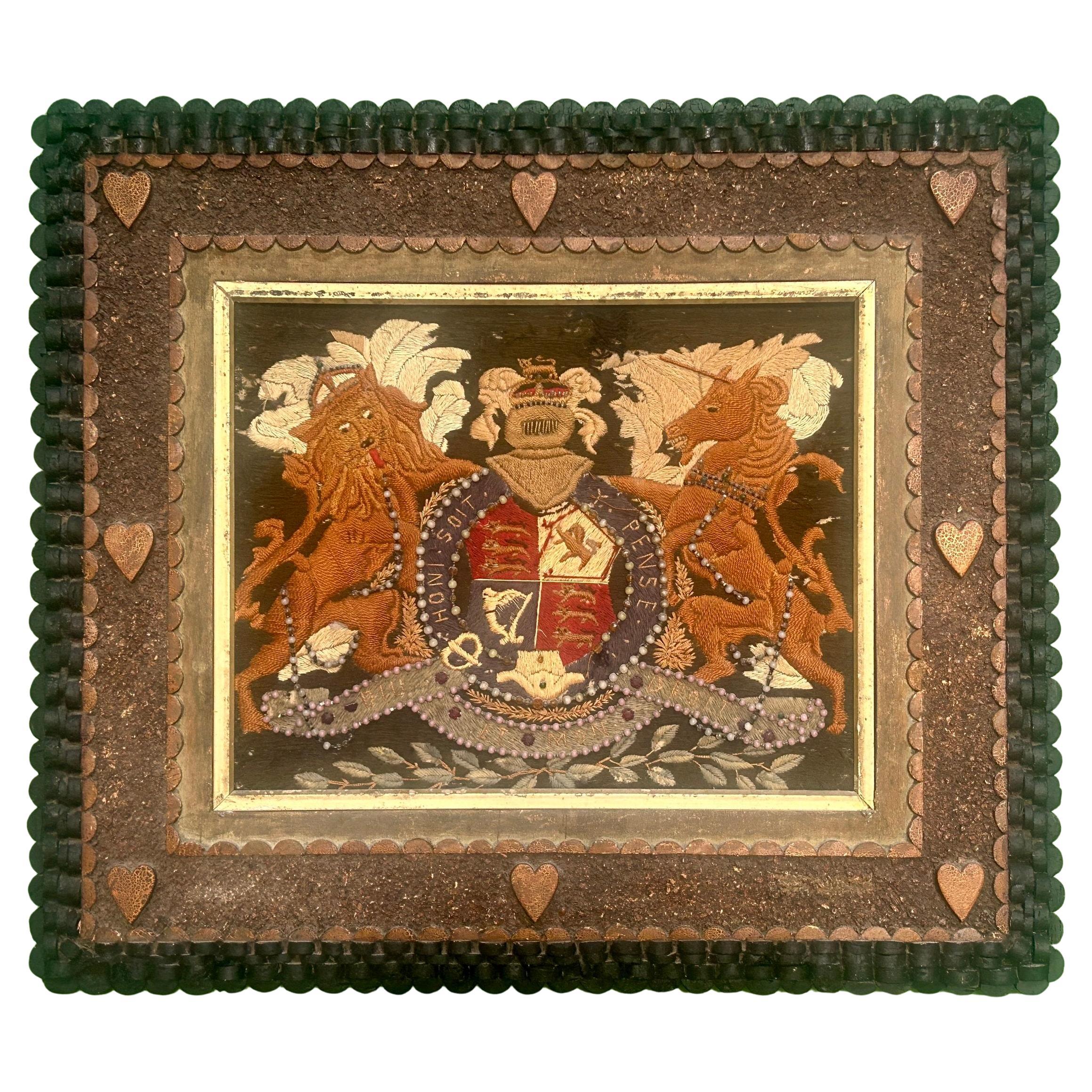 Escudo real de lana de marineros británicos del siglo XIX en marco de arte popular