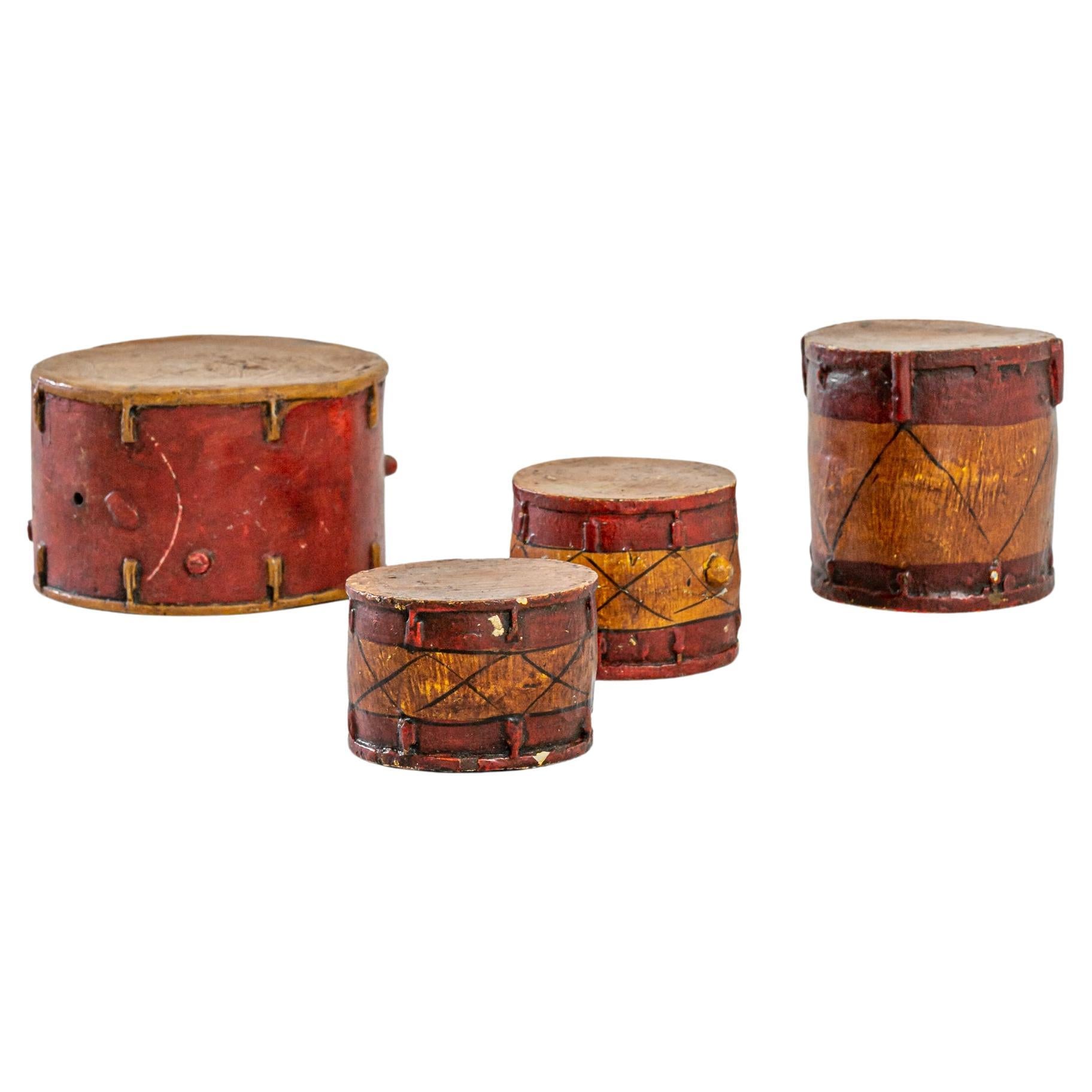Décoration de tambours britannique en terre cuite du 19ème siècle, lot de 4 en vente