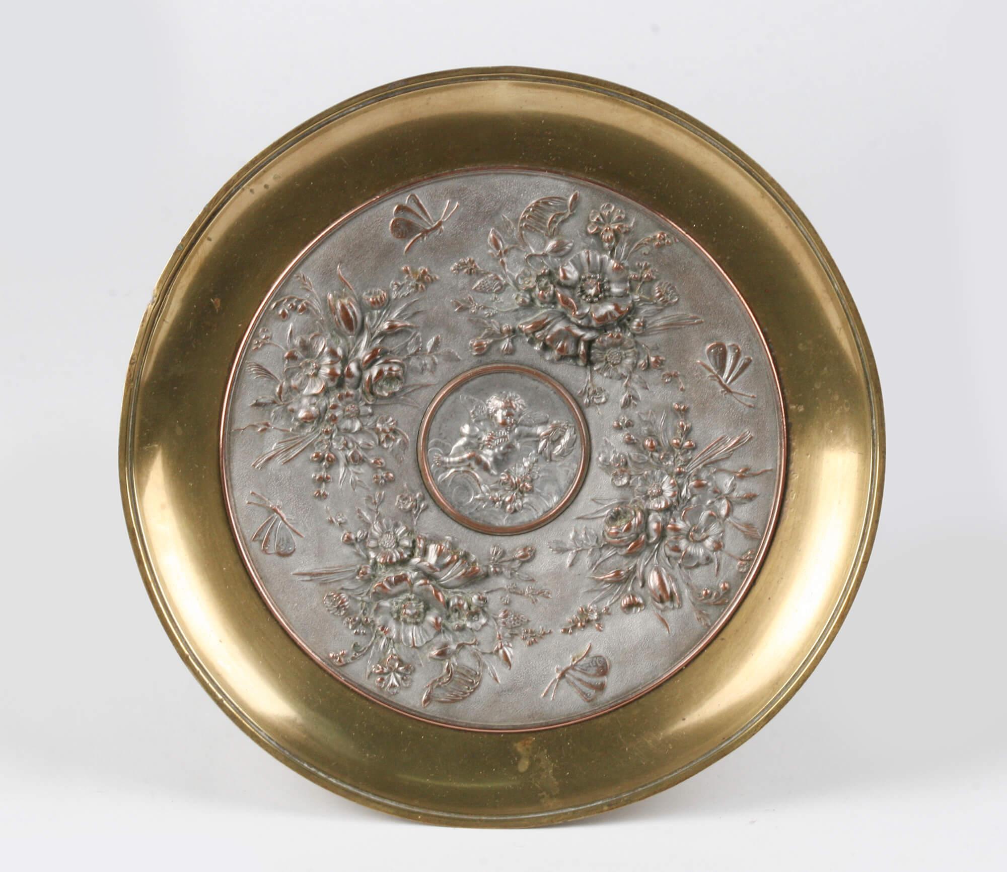 19th Century Bronze and Copper Tazza Dish, Casted by Leopold Oudry, Paris In Good Condition In Casteren, Noord-Brabant