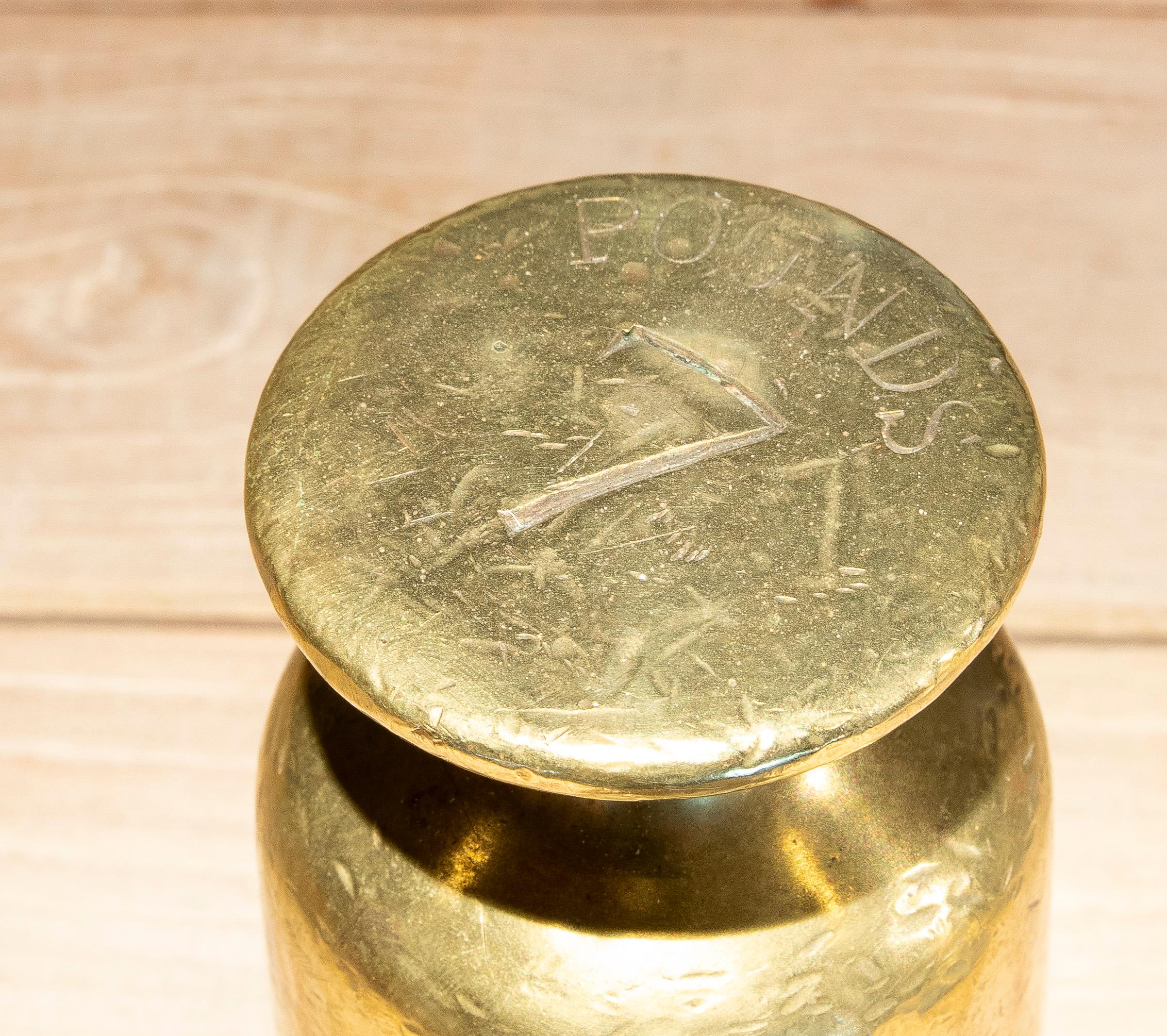 Bronzo Peso in bronzo e piombo del XIX secolo nel suo interno di sette libbre in vendita