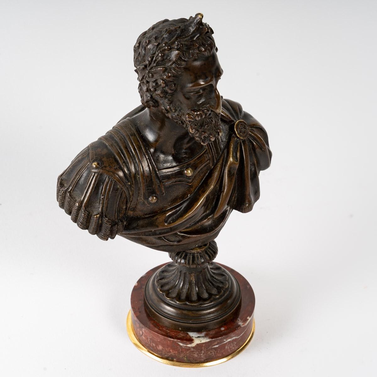19th Century bronze and marble bust of King Henry IV

Sculpture representing a bust of King Henry IV of the 19th century in bronze and marble base.

Dimensions: H: 19cm, W: 12cm, D: 6,5cm.