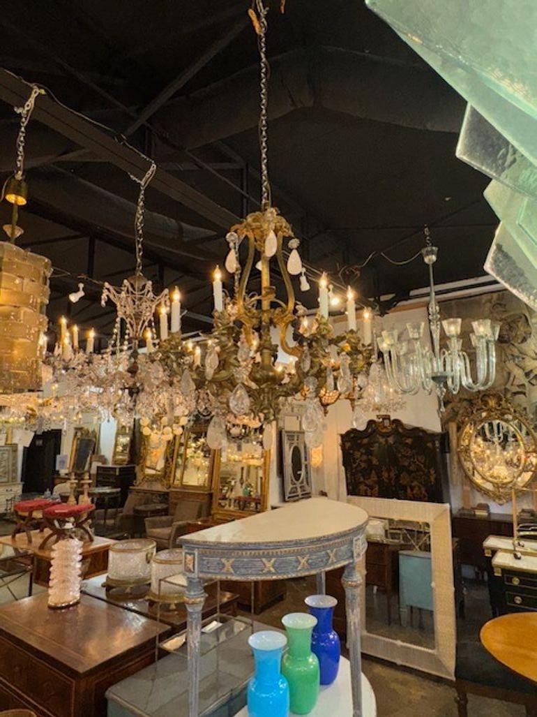 Lampadario in bronzo e cristallo di rocca con cherubini del XIX secolo In condizioni buone in vendita a Dallas, TX