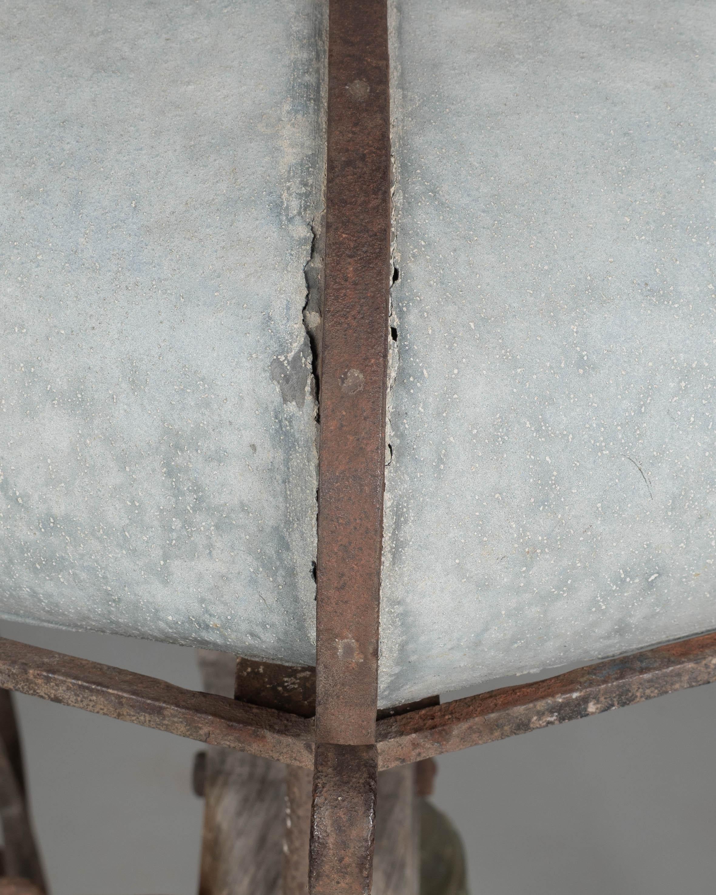 Campana de bronce del siglo XIX con cúpula de zinc en venta 6