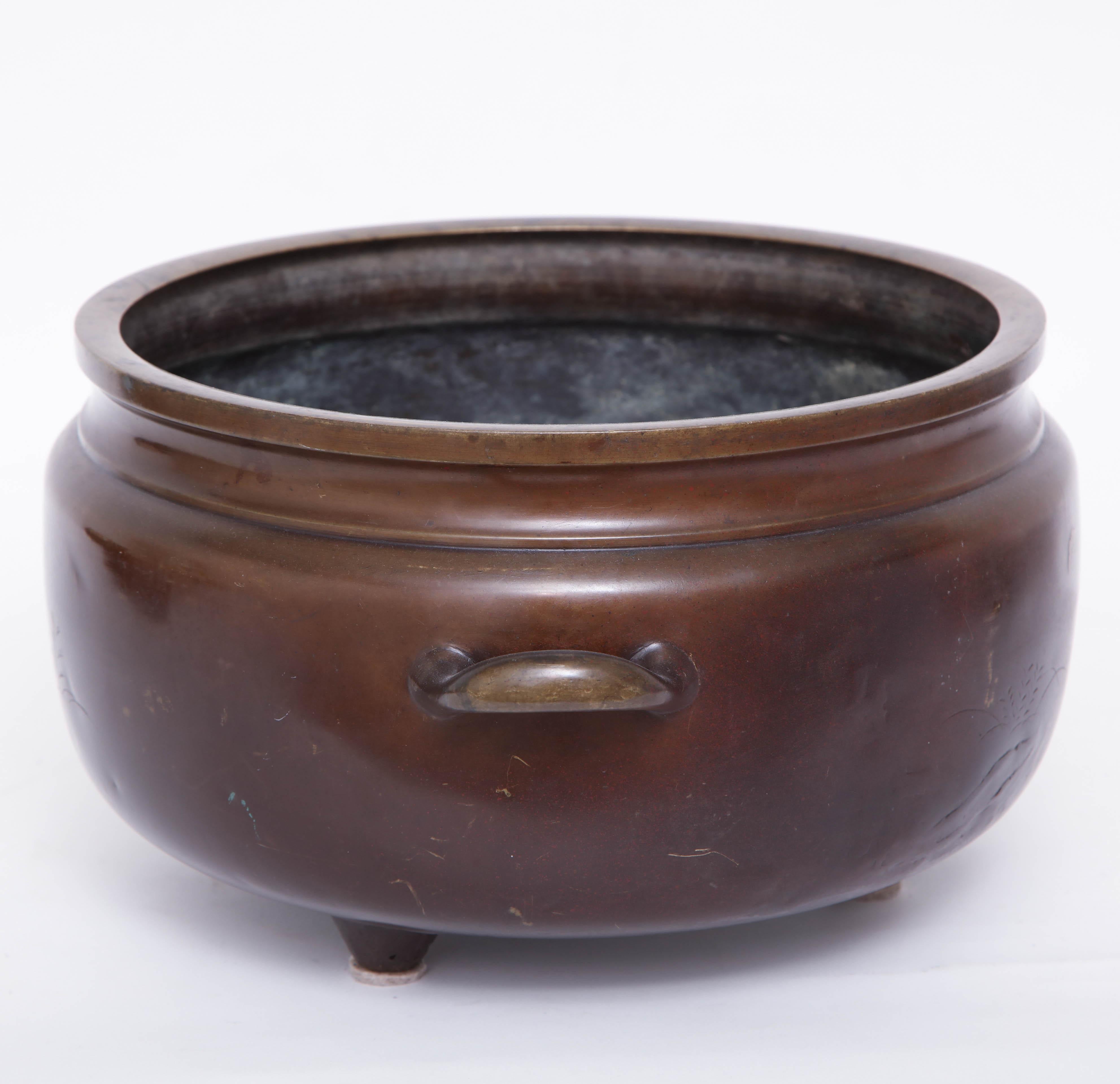 19th Century Bronze Bowl In Good Condition For Sale In New York, NY