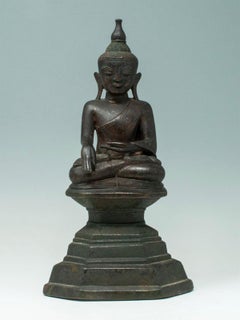 Bouddha en bronze du XIXe siècle, Birmanie