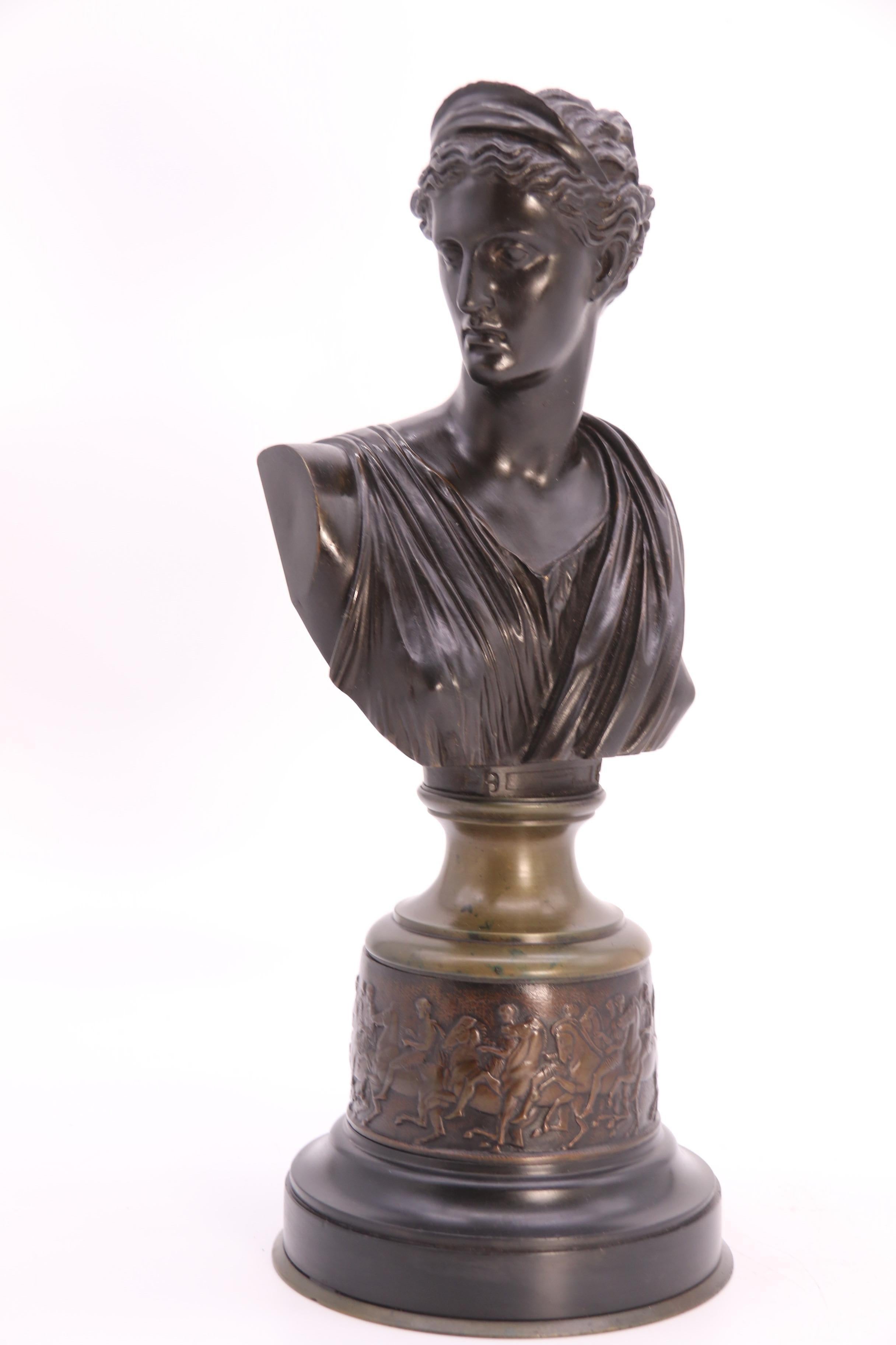 19th century bronze bust of the Greek Goddess Diana the Huntress, circa 1860 For Sale 4