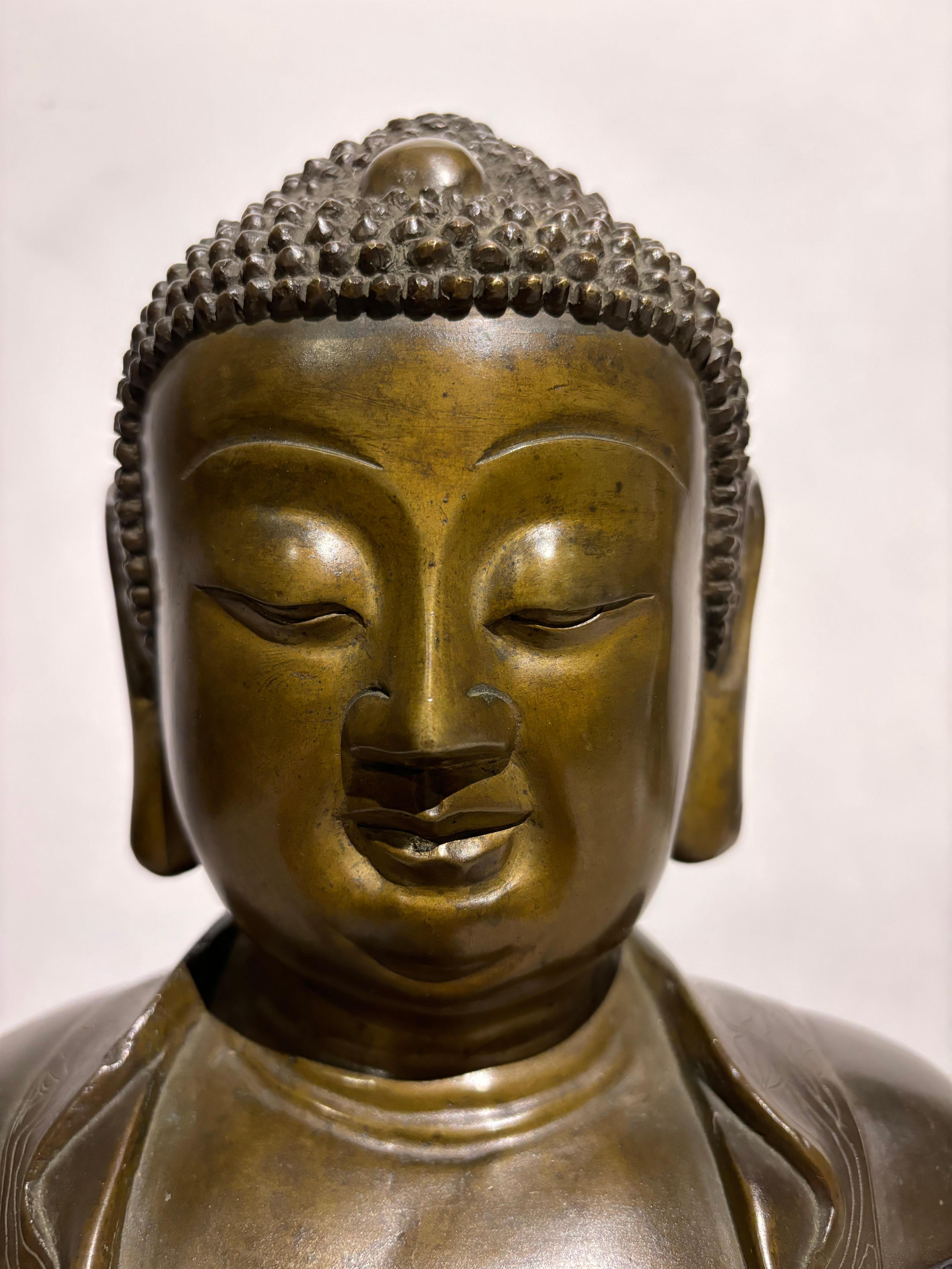 19th Century Bronze Bust of Buddha on a Wooden Base For Sale 5