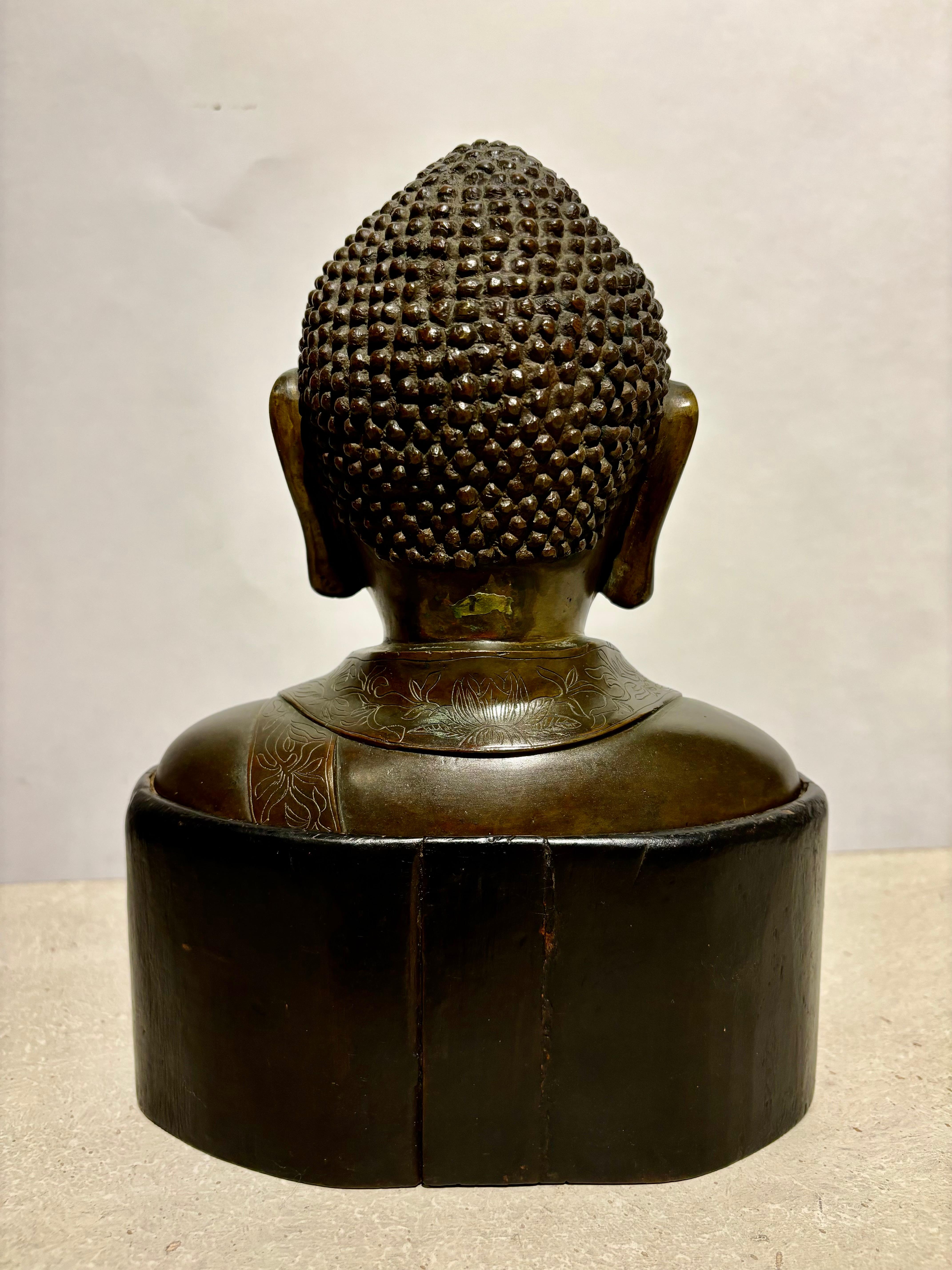 19th Century Bronze Bust of Buddha on a Wooden Base For Sale 10