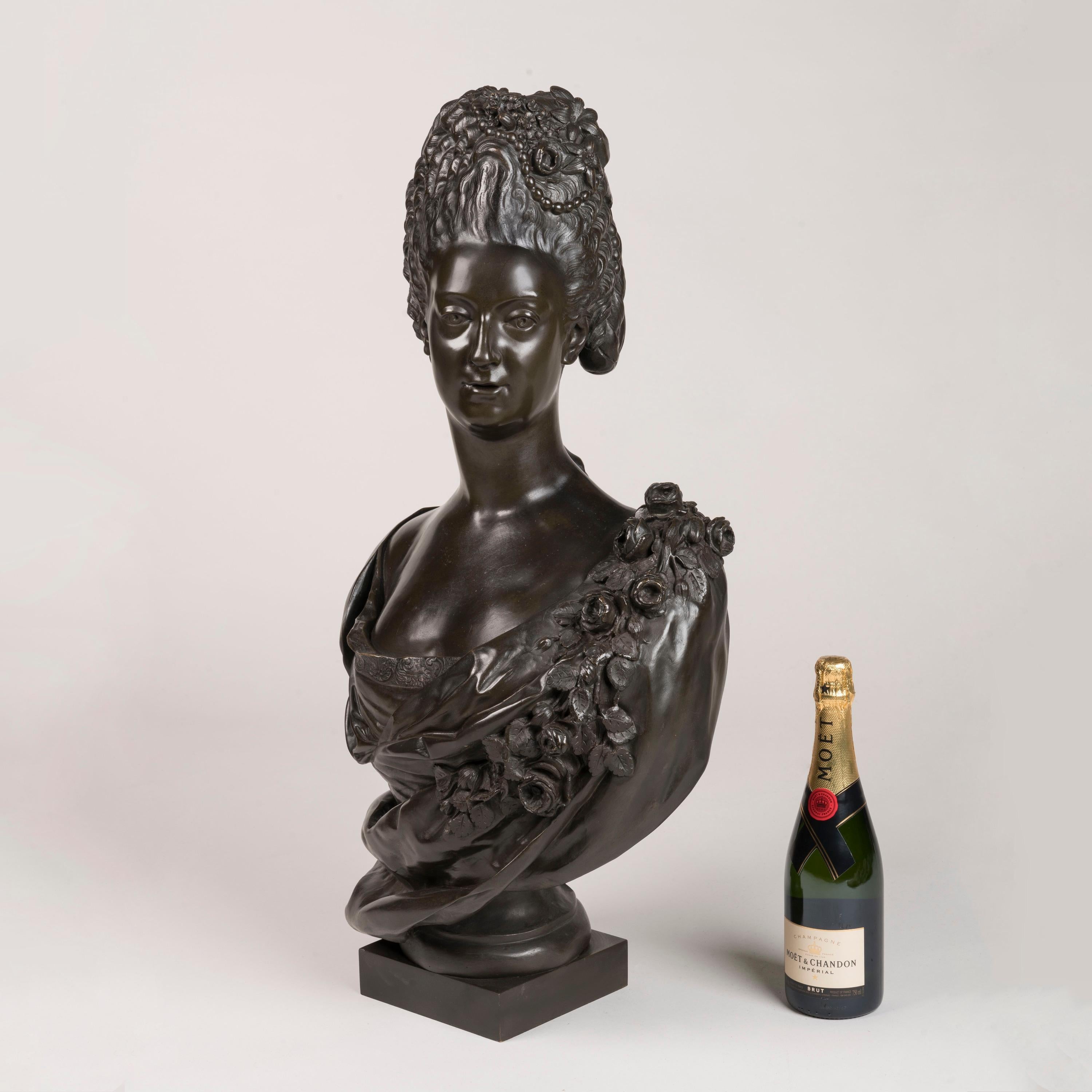 Patinato Busto in bronzo del XIX secolo della principessa Mari Adélaïde di Francia in vendita