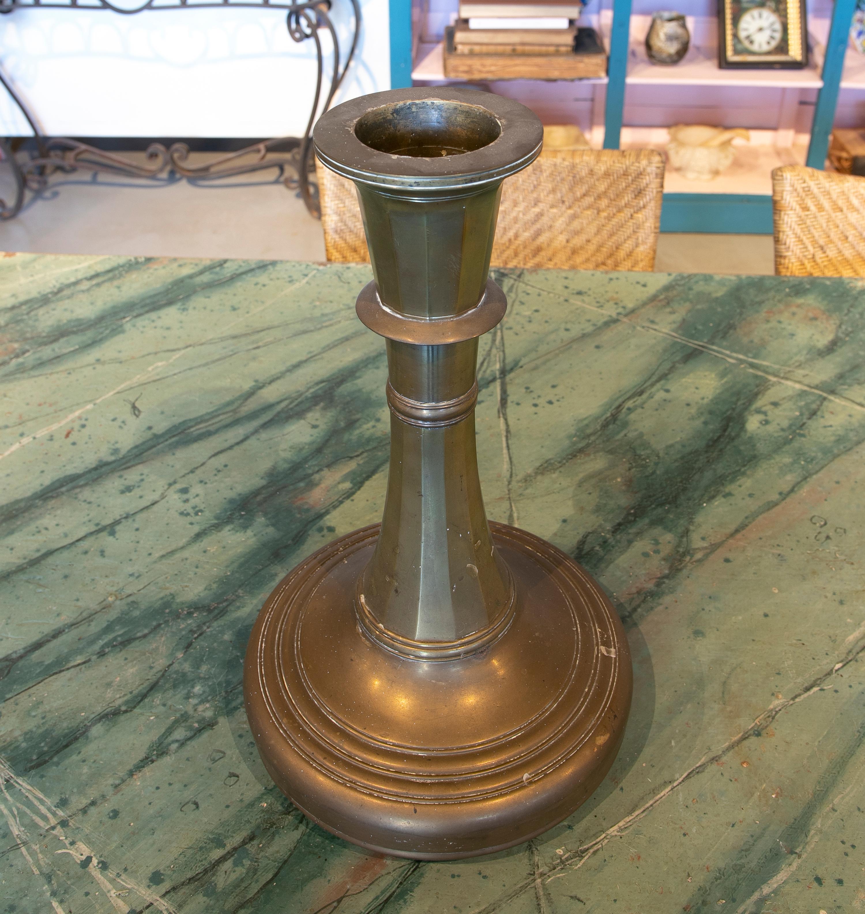 19th Century Bronze Candleholder with a Round Base In Good Condition In Marbella, ES