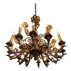 Lampadario in bronzo del XIX secolo proveniente dalla Francia