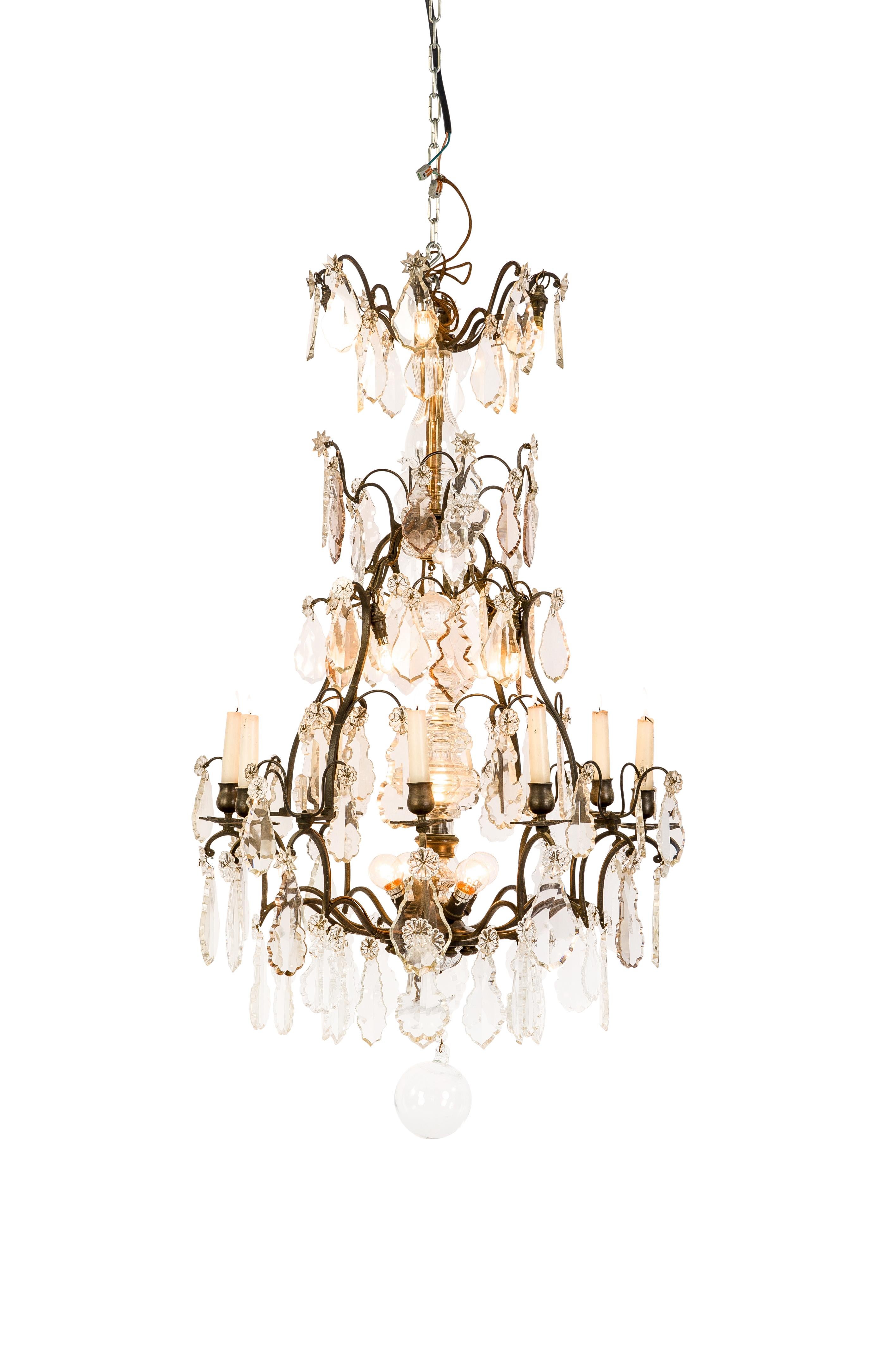 19th Century Bronze Chandelier with Cut Crystal Ornaments and Candles and Lights For Sale 13