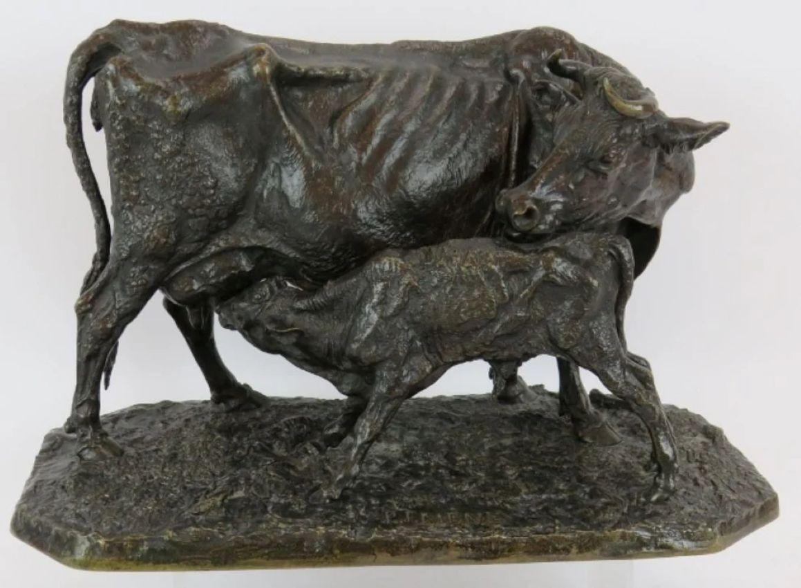 Très belle sculpture Animalier en bronze du 19ème siècle représentant une vache et un veau d'après le célèbre sculpteur français Pierre Jules Mene.
Signé. Hauteur : 21,5 cm. Longueur : 25.5cm. profondeur de la base 18cmEn excellent état
Pierre-Jules