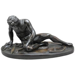 figure en bronze du XIXe siècle représentant "Le Gaulois mourant"