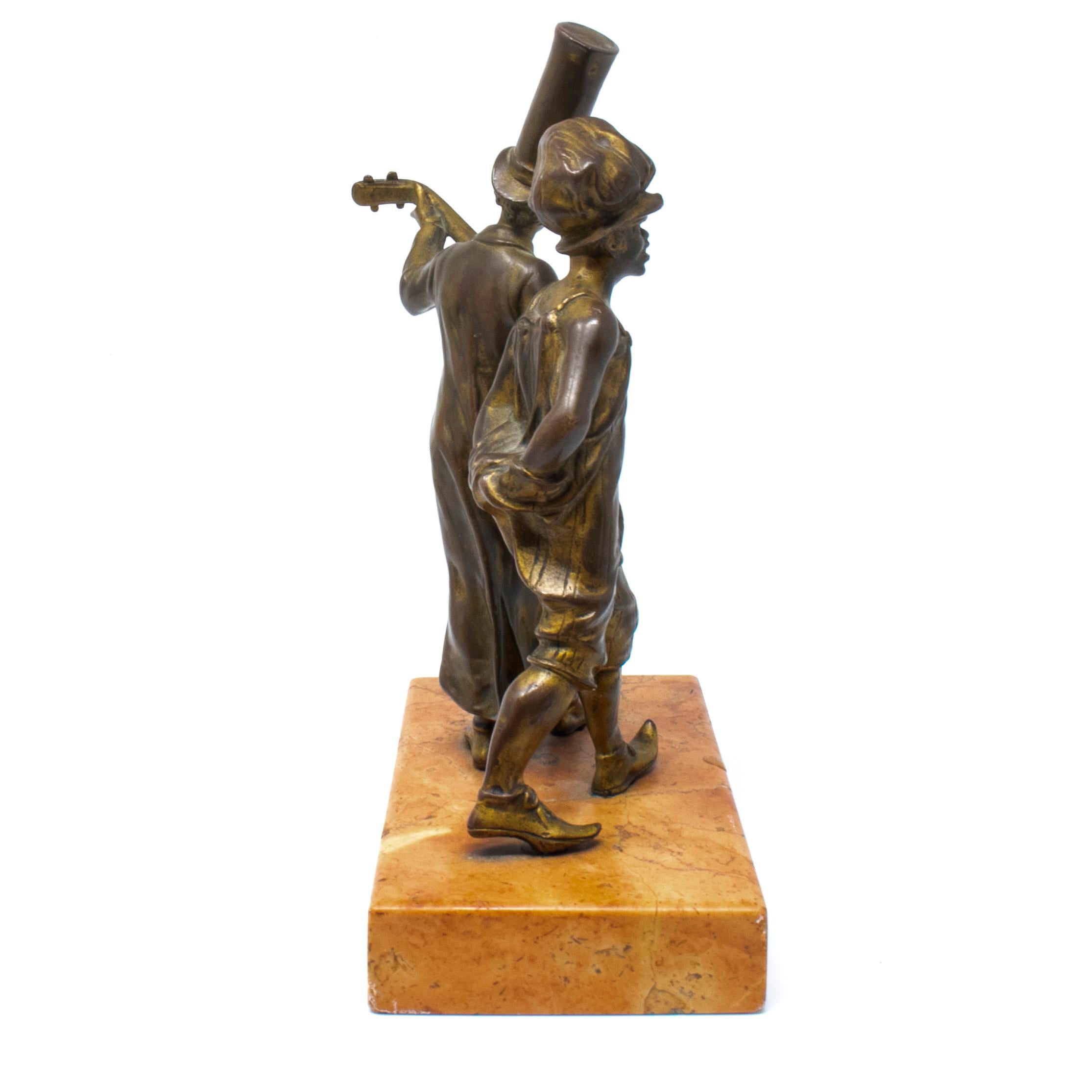 19th Century Bronze Figure of Two Street Boys with Marble Base In Good Condition In Marbella, ES