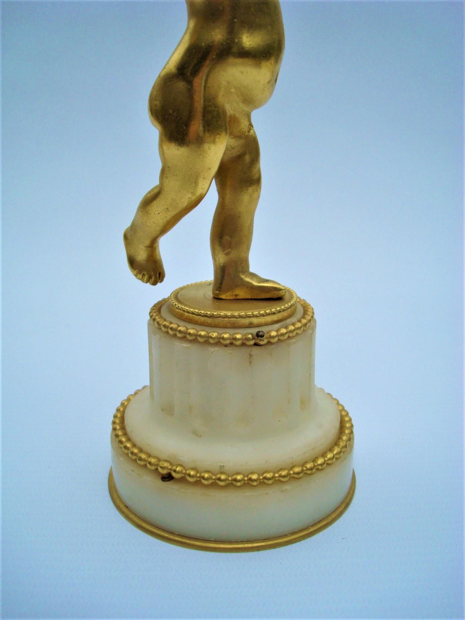 Candelabros figurados de querubines de dos brazos, bronce dorado, siglo XIX, F. Linke en venta 5