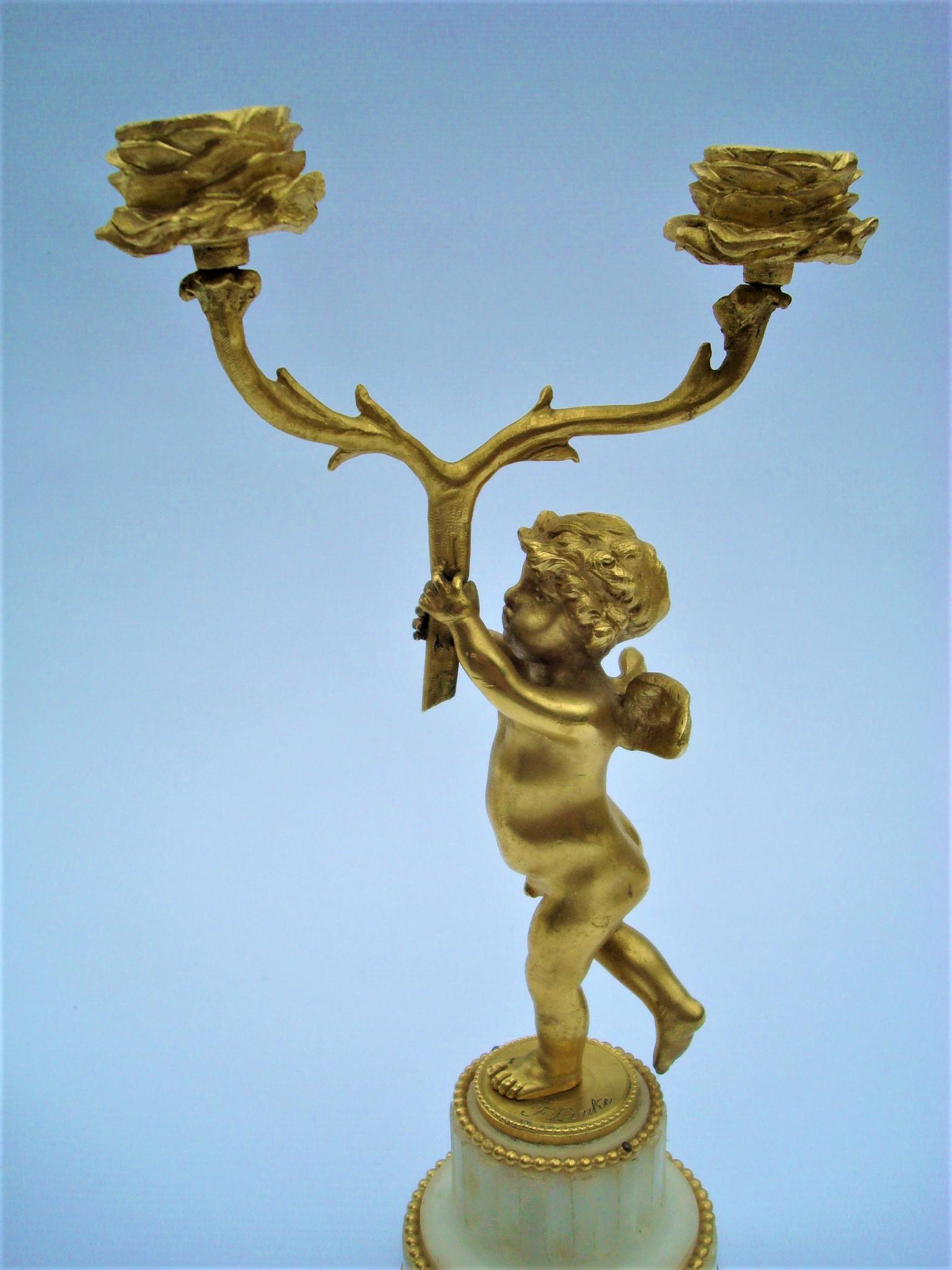 Candelabros figurados de querubines de dos brazos, bronce dorado, siglo XIX, F. Linke en Bueno estado para la venta en Buenos Aires, Olivos