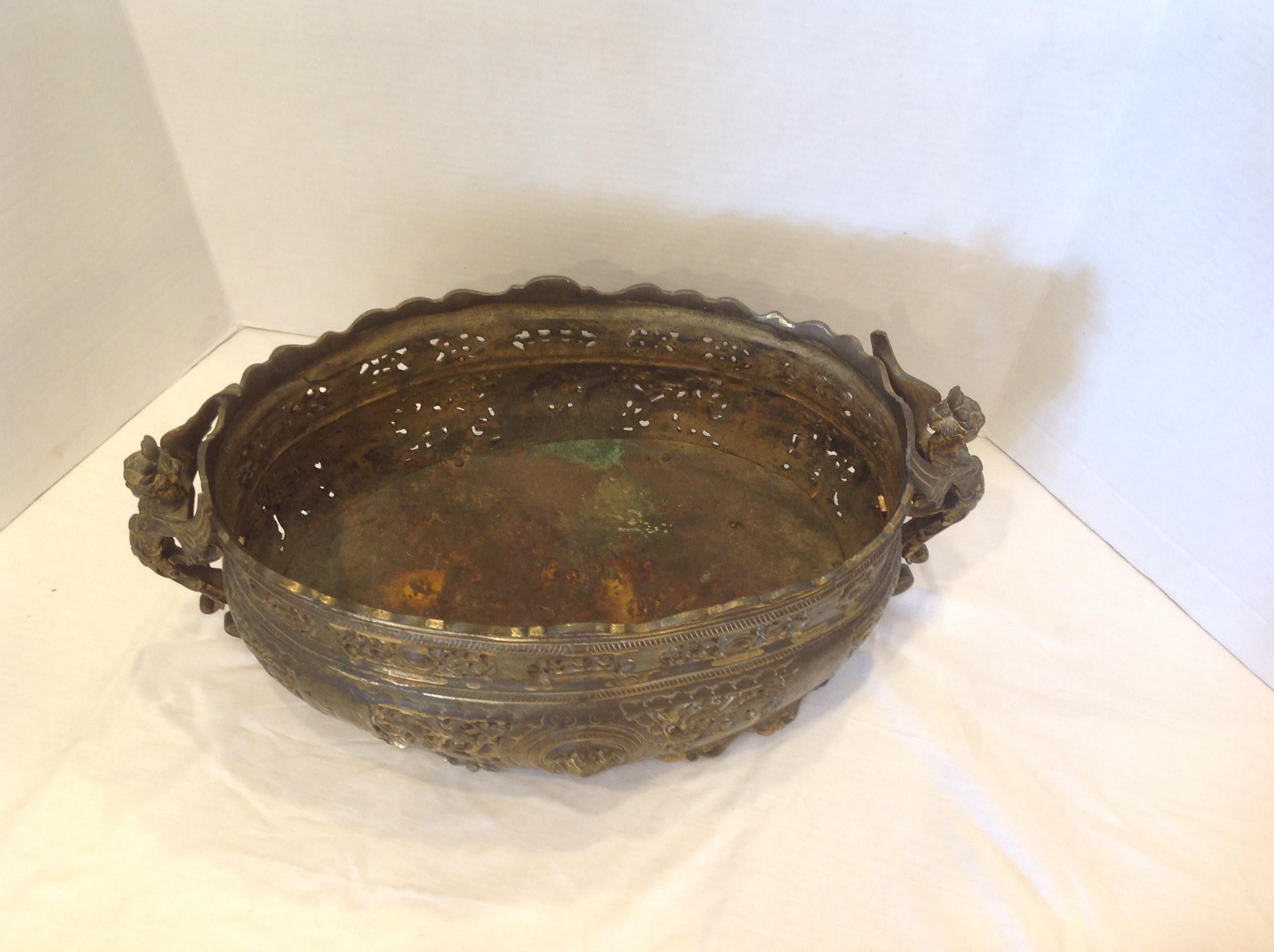 19th Century Bronze Jardinière / Center Piece In Good Condition For Sale In West Palm Beach, FL