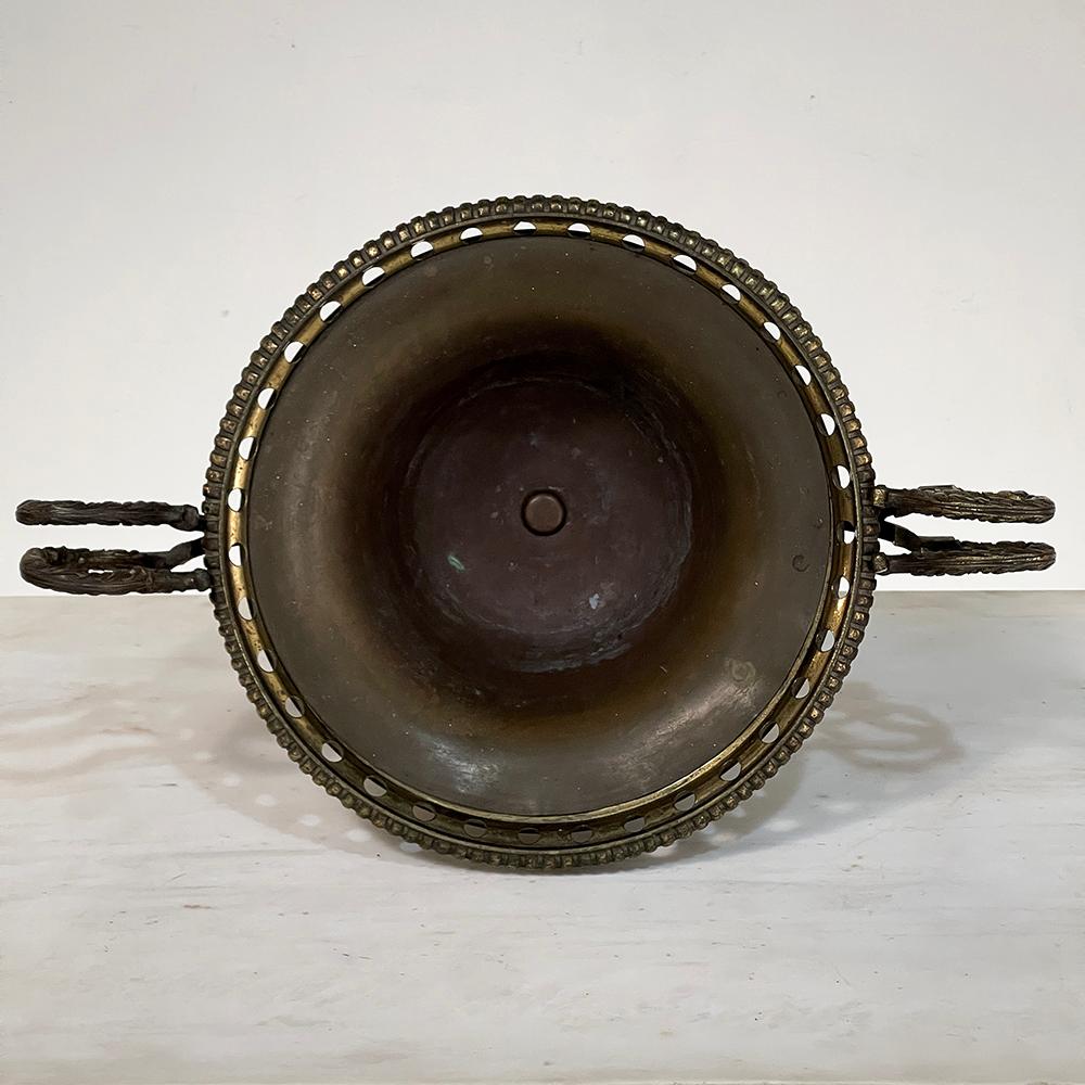 Bronze-Jardinière aus dem 19. Jahrhundert im Angebot 10