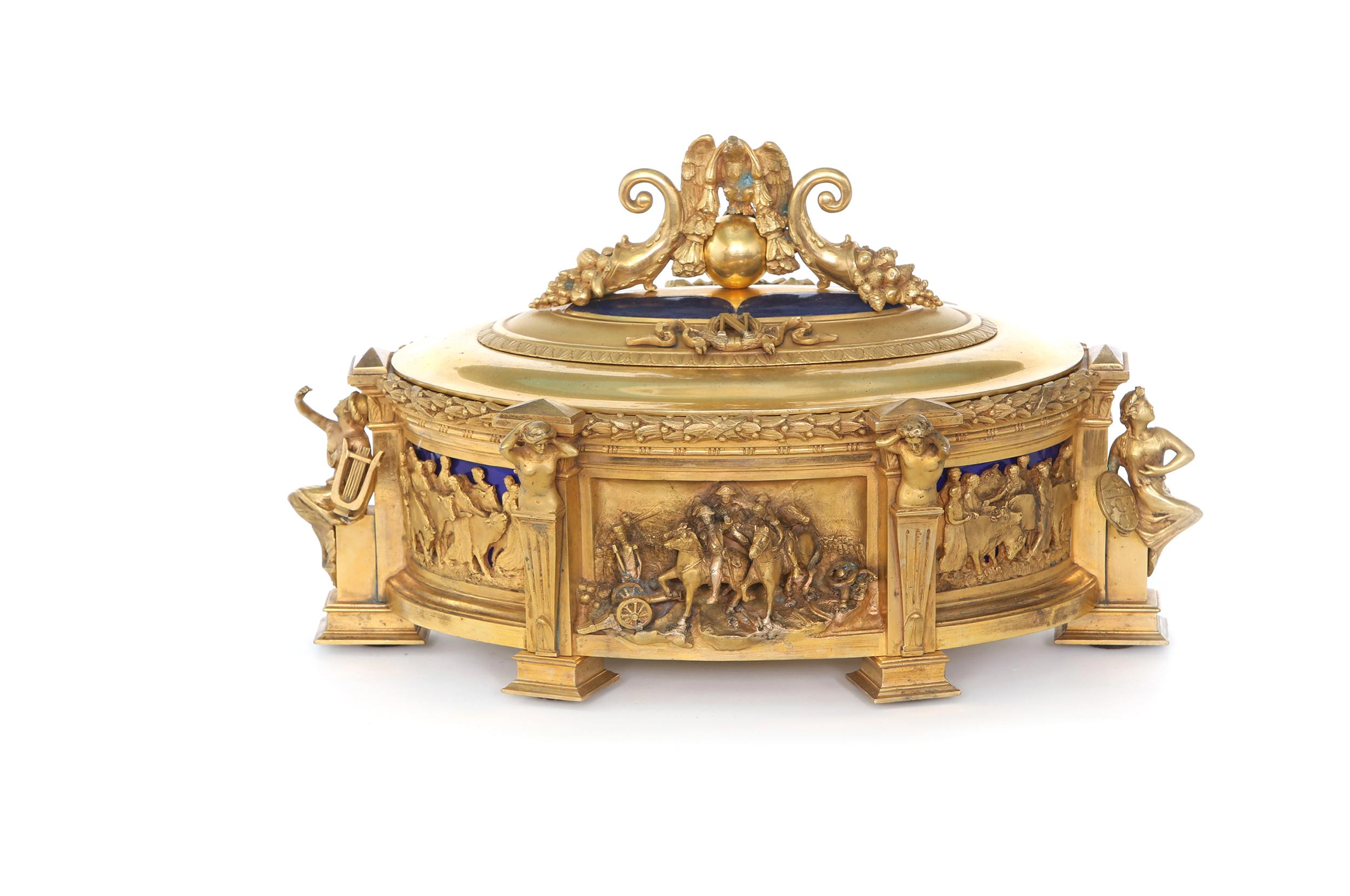 19th Century Bronze / Lapis Lazuli Covered Decorative Box For Sale 5