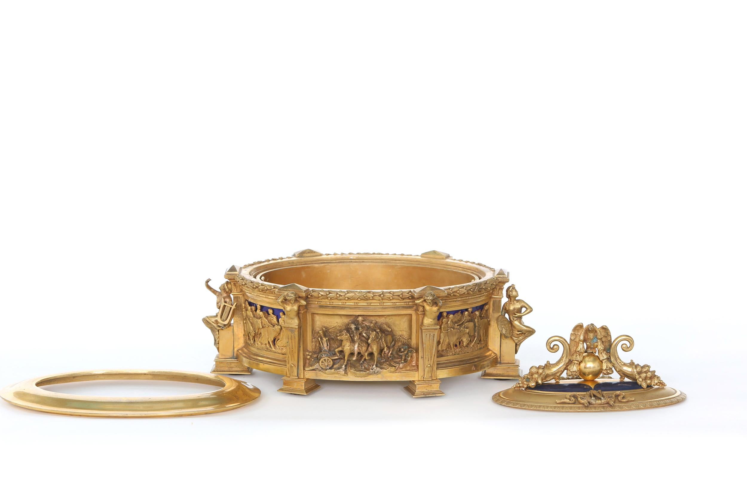 19th Century Bronze / Lapis Lazuli Covered Decorative Box For Sale 2