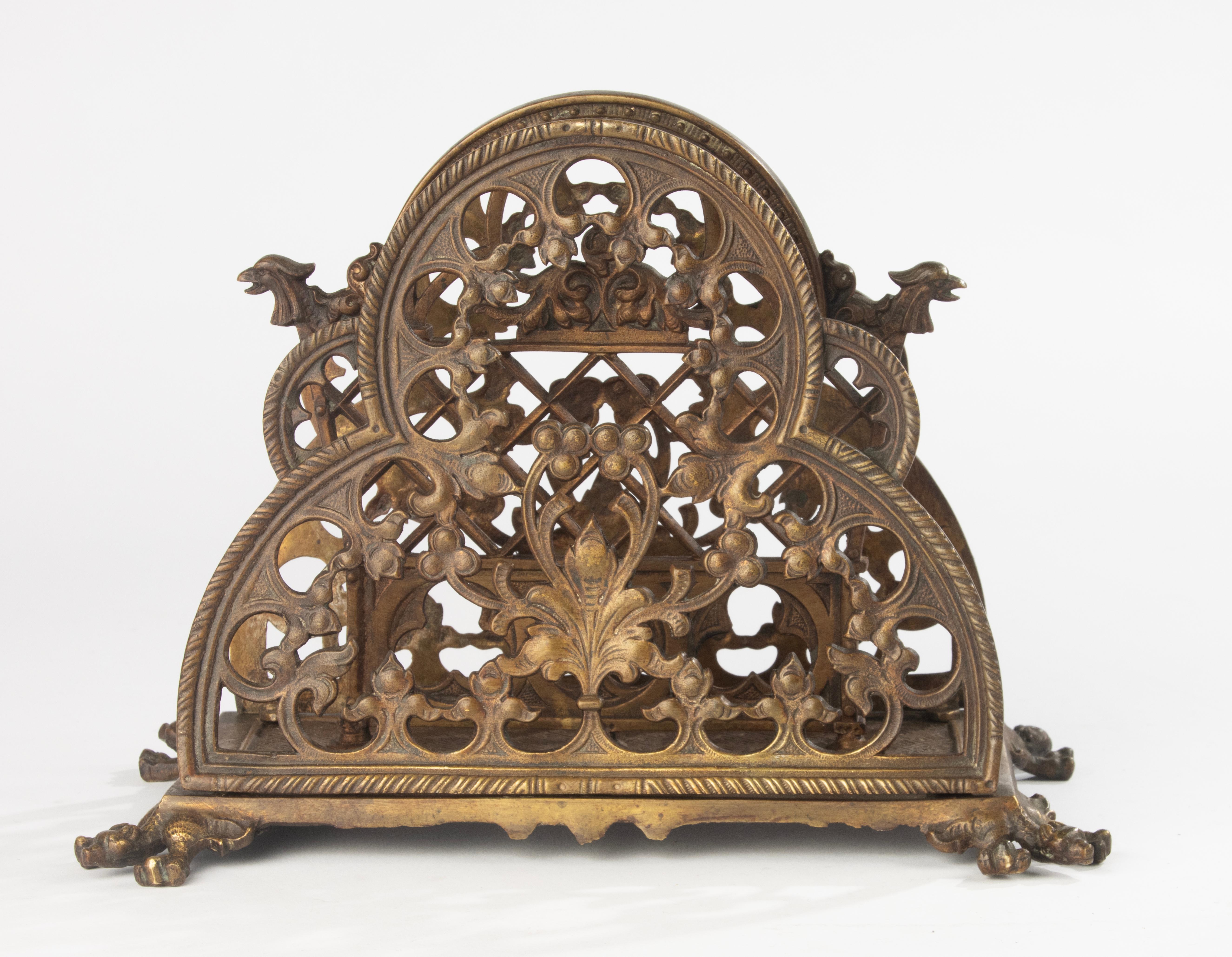 Francese Portalettere in bronzo del XIX secolo - Gothic Revival in vendita