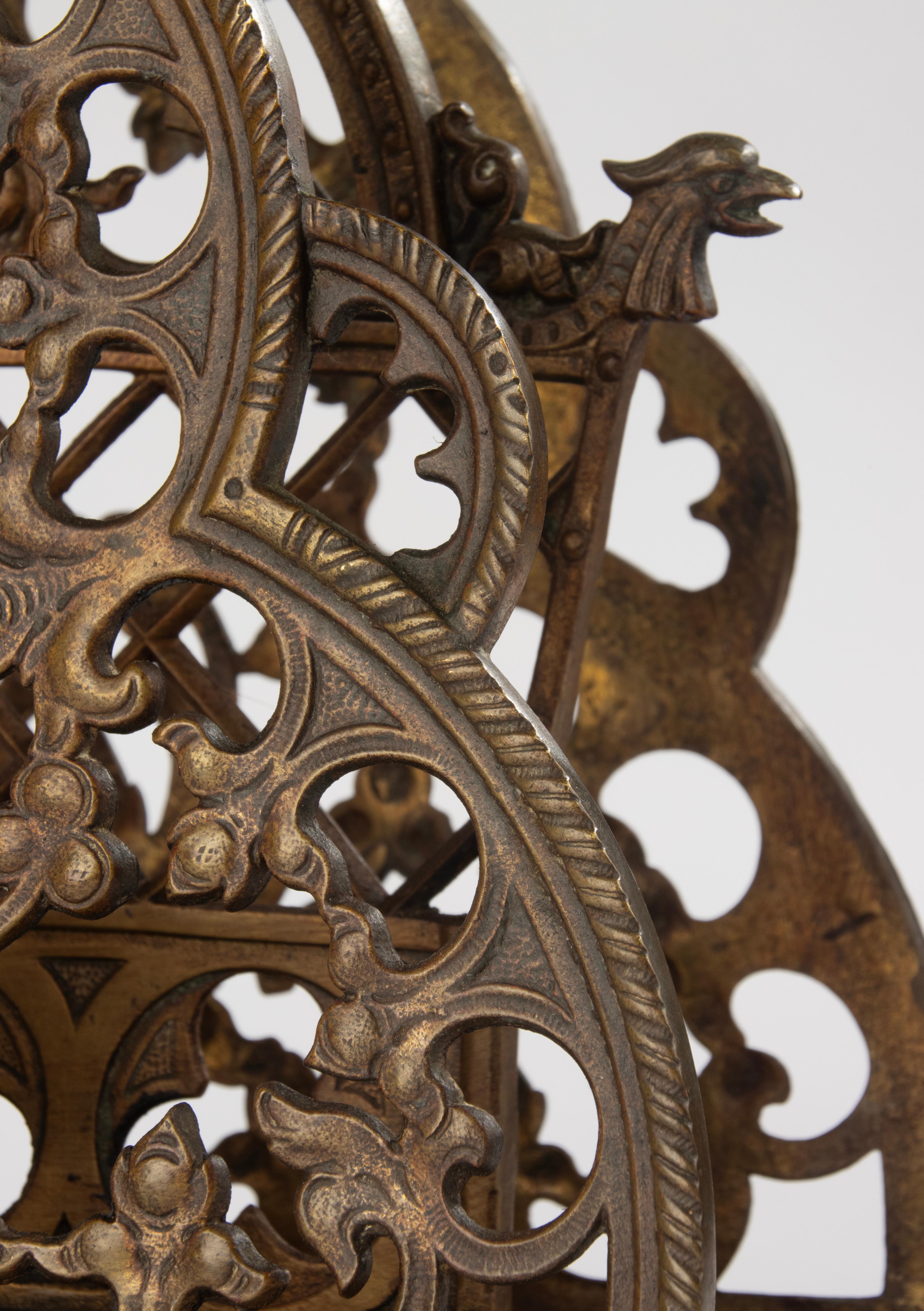 Fatto a mano Portalettere in bronzo del XIX secolo - Gothic Revival in vendita