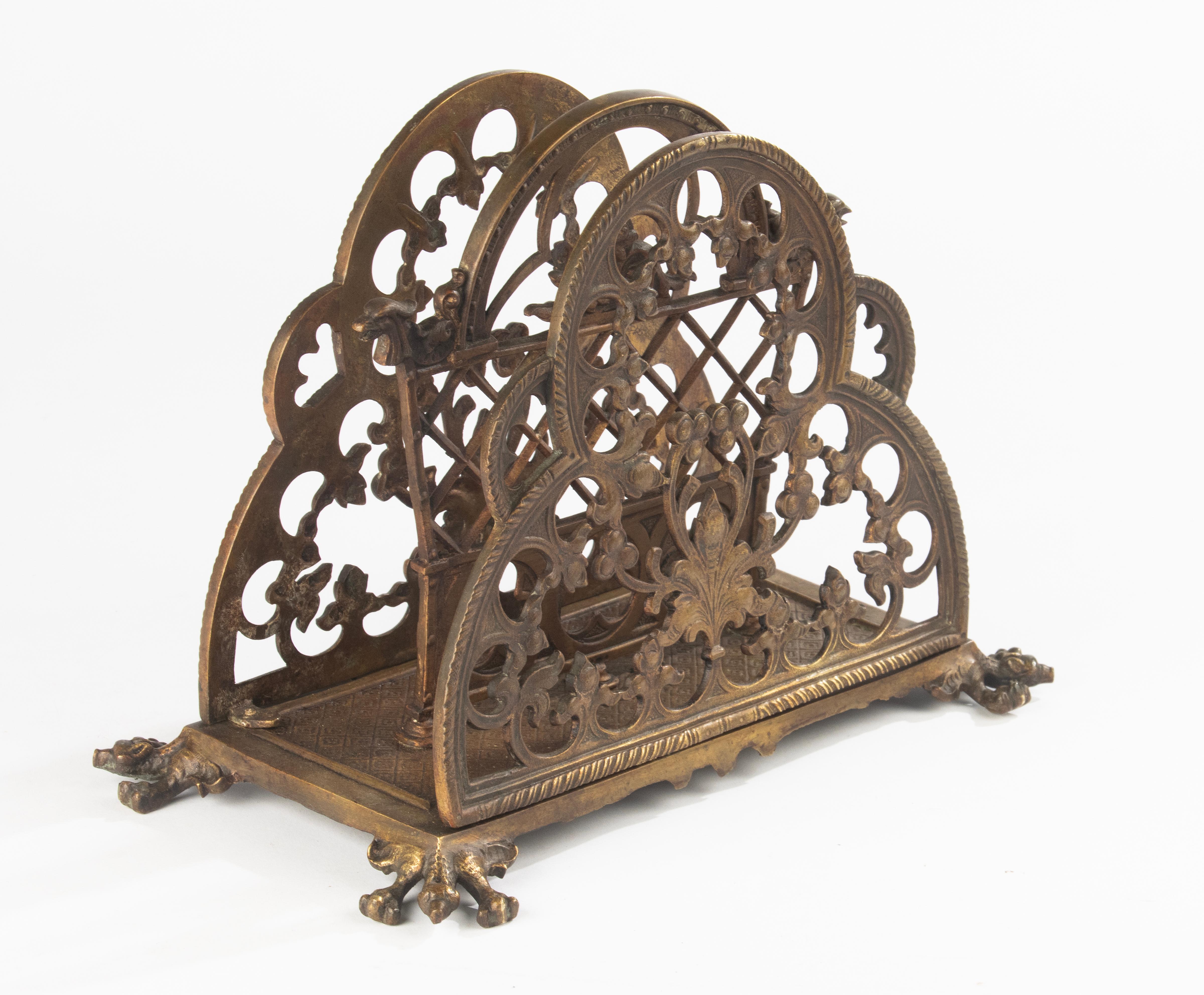 Portalettere in bronzo del XIX secolo - Gothic Revival in vendita 1
