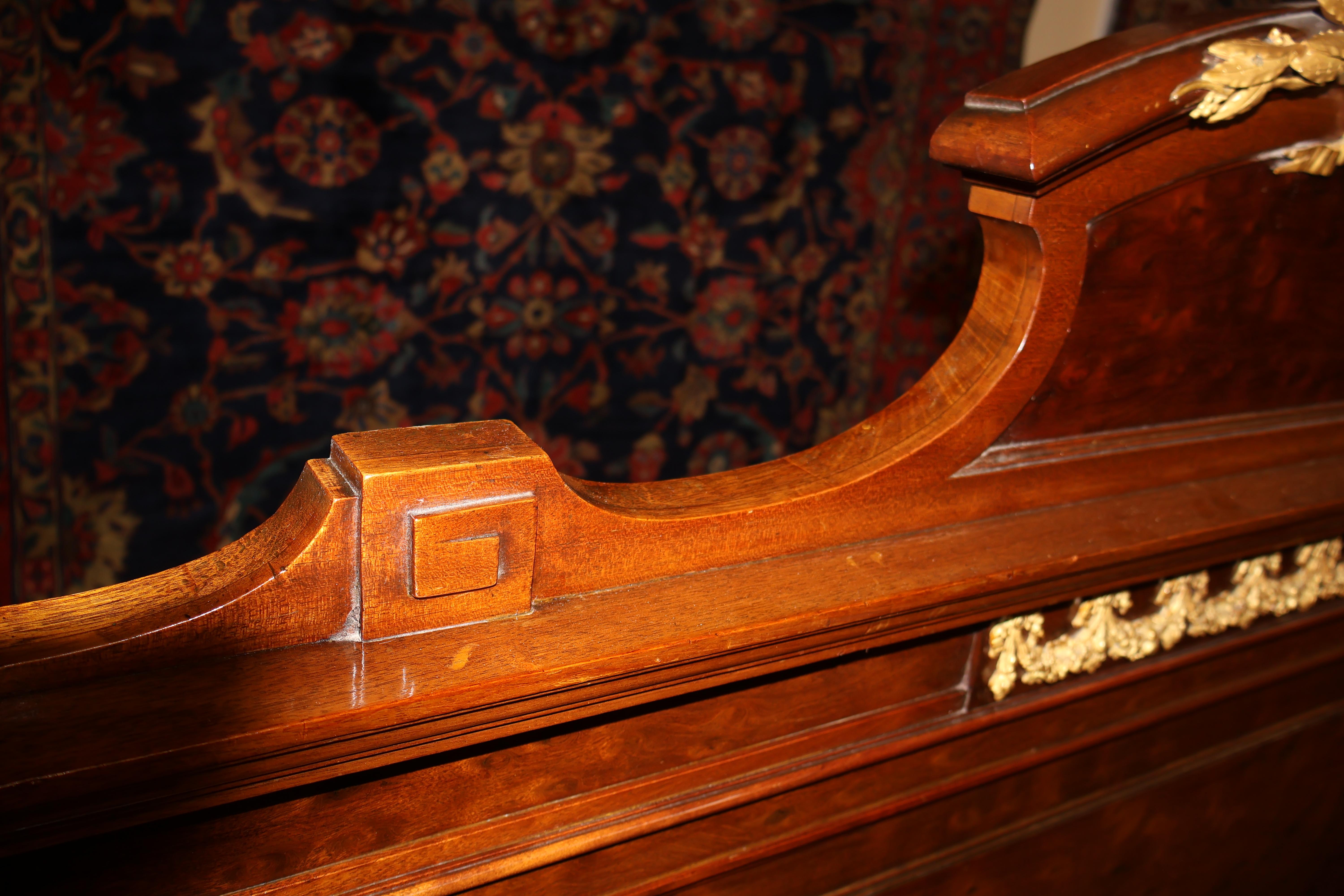19th Century Bronze Mounted French Plum Pudding Acajou Mahogany Full Size Bed For Sale 10