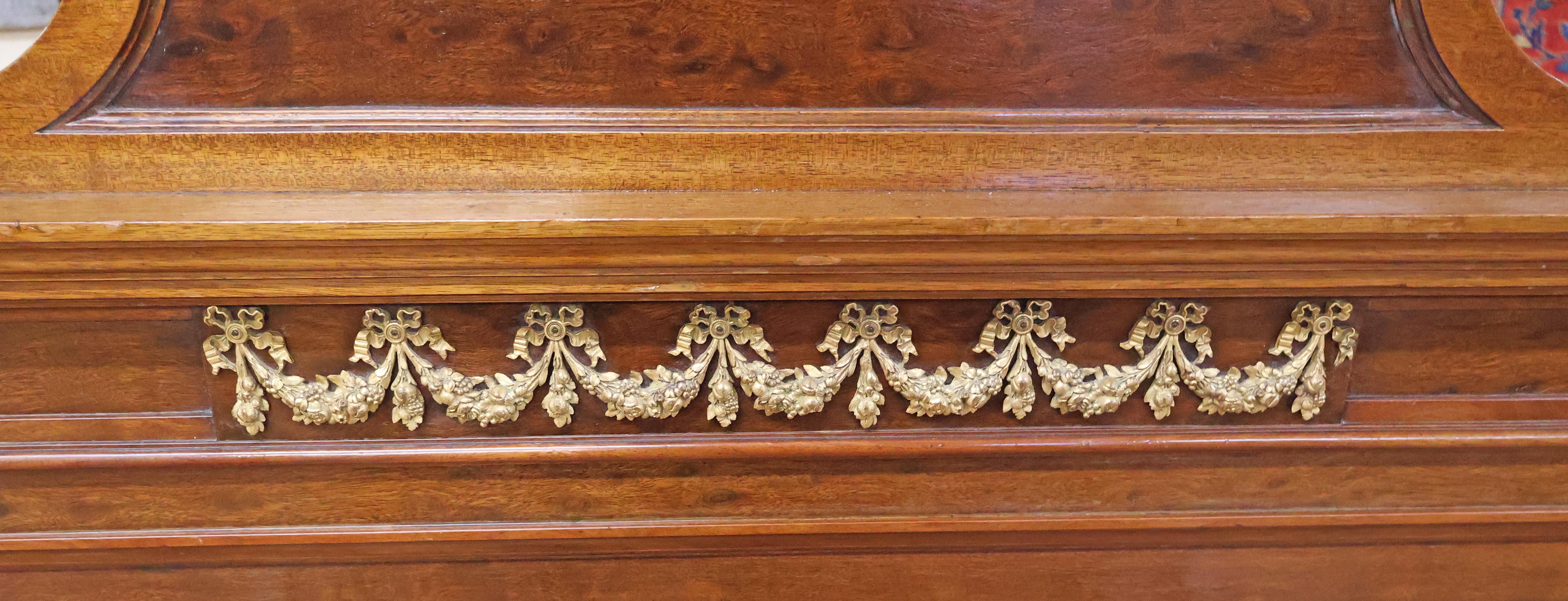 19th Century Bronze Mounted French Plum Pudding Acajou Mahogany Full Size Bed For Sale 12