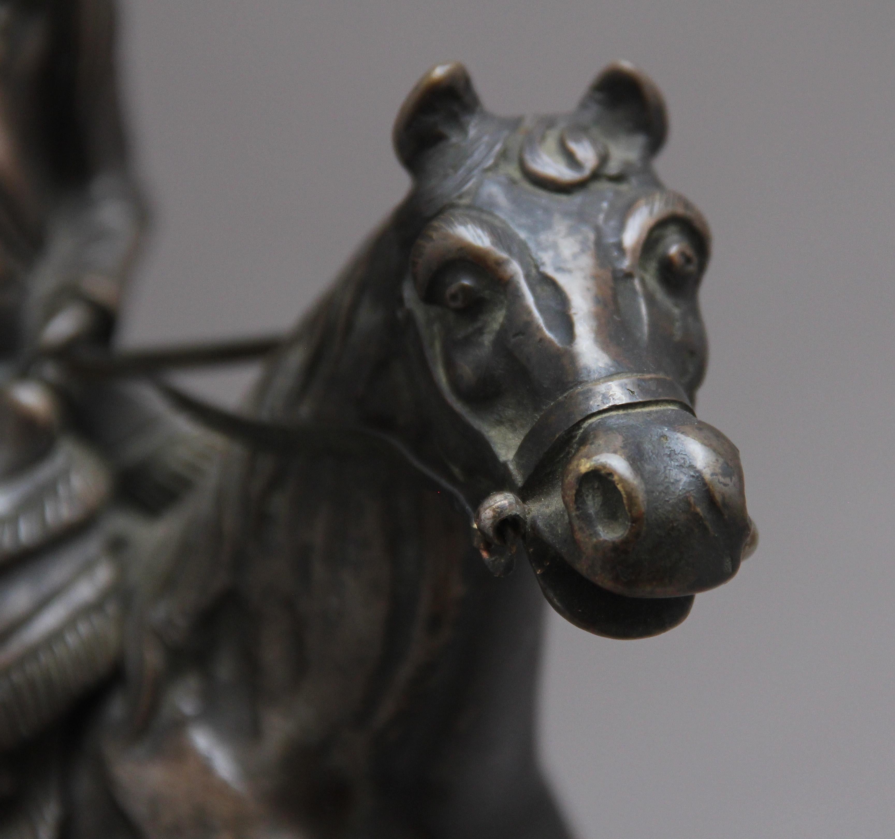 Bronzo del XIX secolo raffigurante Napoleone a cavallo in vendita 3